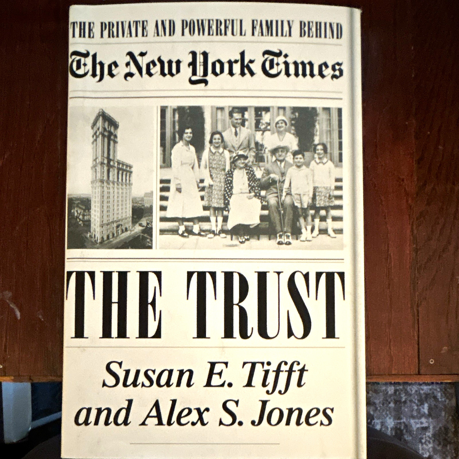The Trust Susan E. Tifft & Alex S. Jones HC 1999 Little Brown 1st Ed DJ The Trust Susan E. Tifft & Alex S. Jones HC 1999 Little Brown 1st Ed DJ