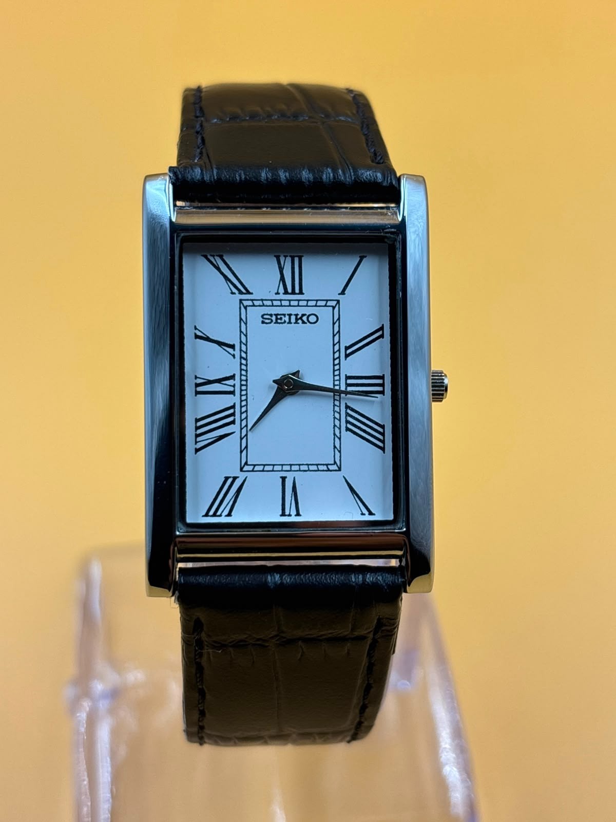 Vintage Seiko Slim Tank Quartz rectangular Silver-plate White Dial Men\'s Watch