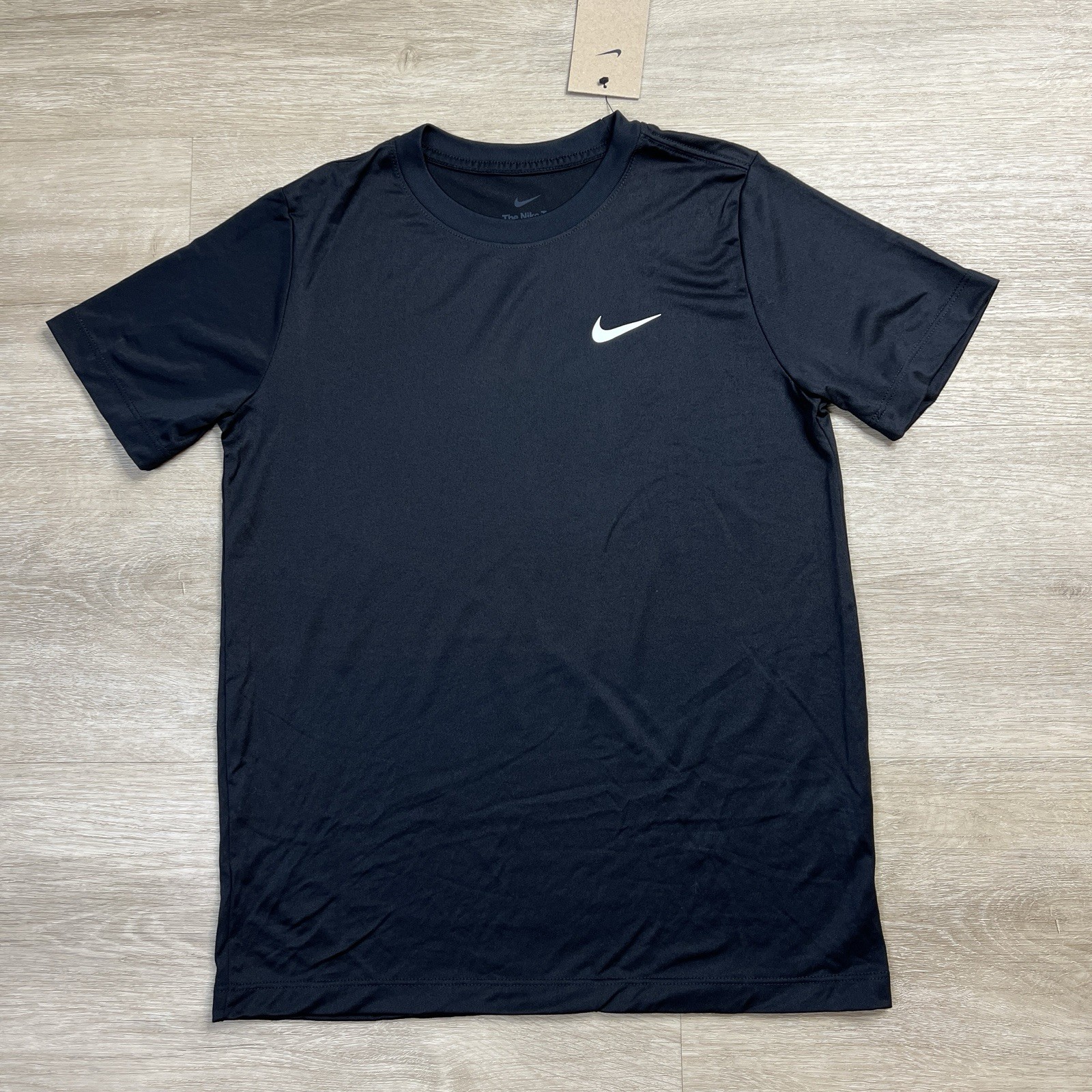 Nike Dri Fit Legend Swoosh Athletic Tshirt Black Kids Youth Size Large NWT Nike Dri Fit Legend Swoosh Athletic Tshirt Black Kids Youth Size Large NWT
