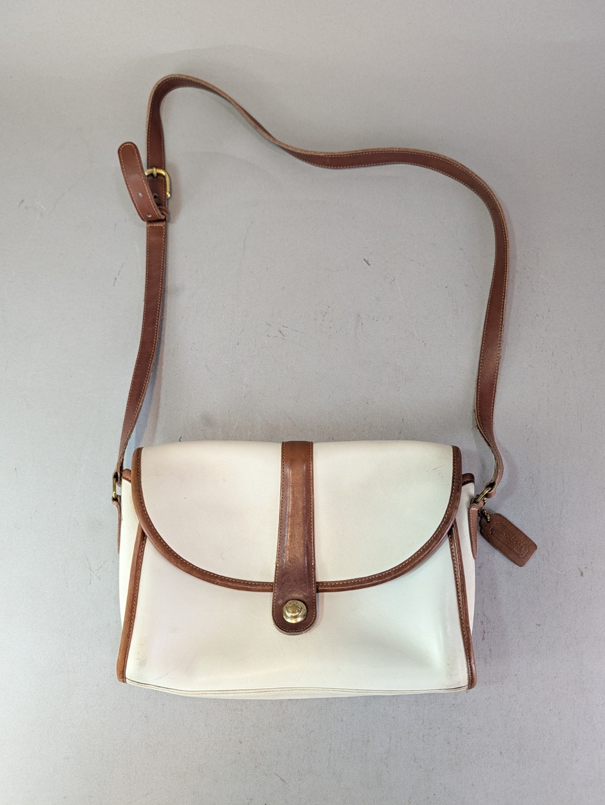 Vintage Coach Spectator Roll Bag Crossbody Shoulder Purse White Ivory Brown