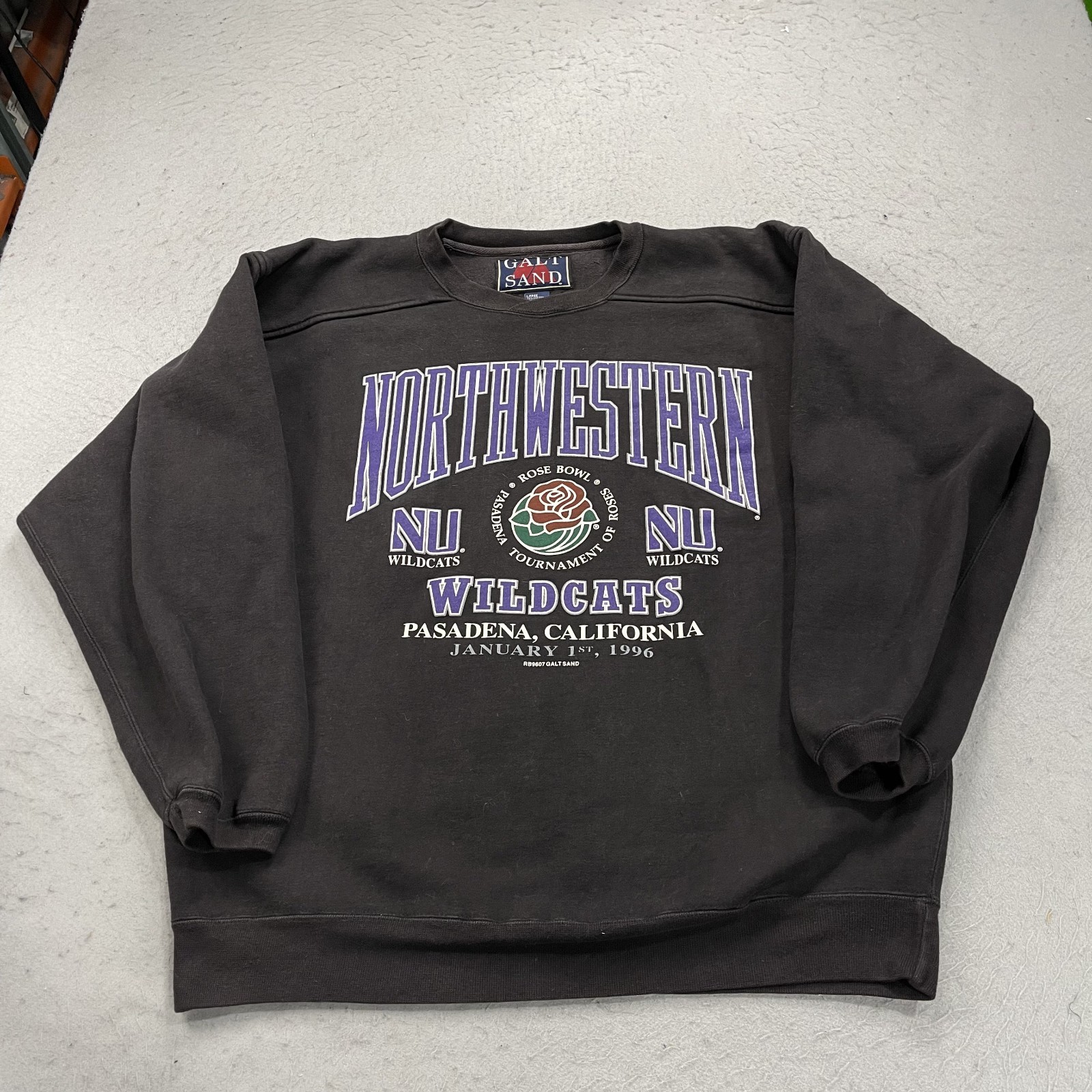VINTAGE Northwestern Wildcats Sweatshirt Mens Large Rose Bowl Galt Sand NCAA 90s
