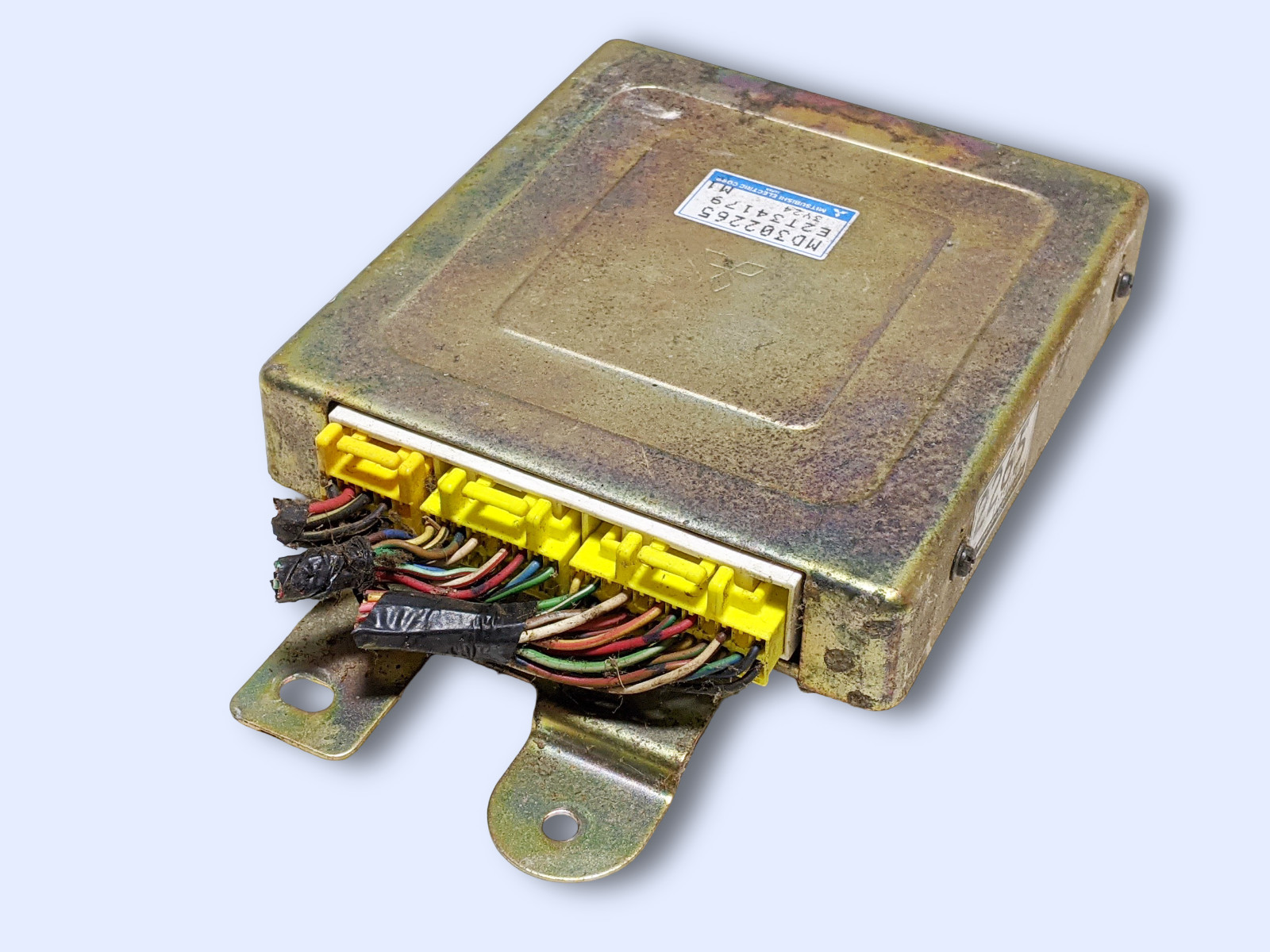 Mitsubishi mighty max Dodge D-50 94-95 Engine ECU ECM Computer MD302265 E2T34179