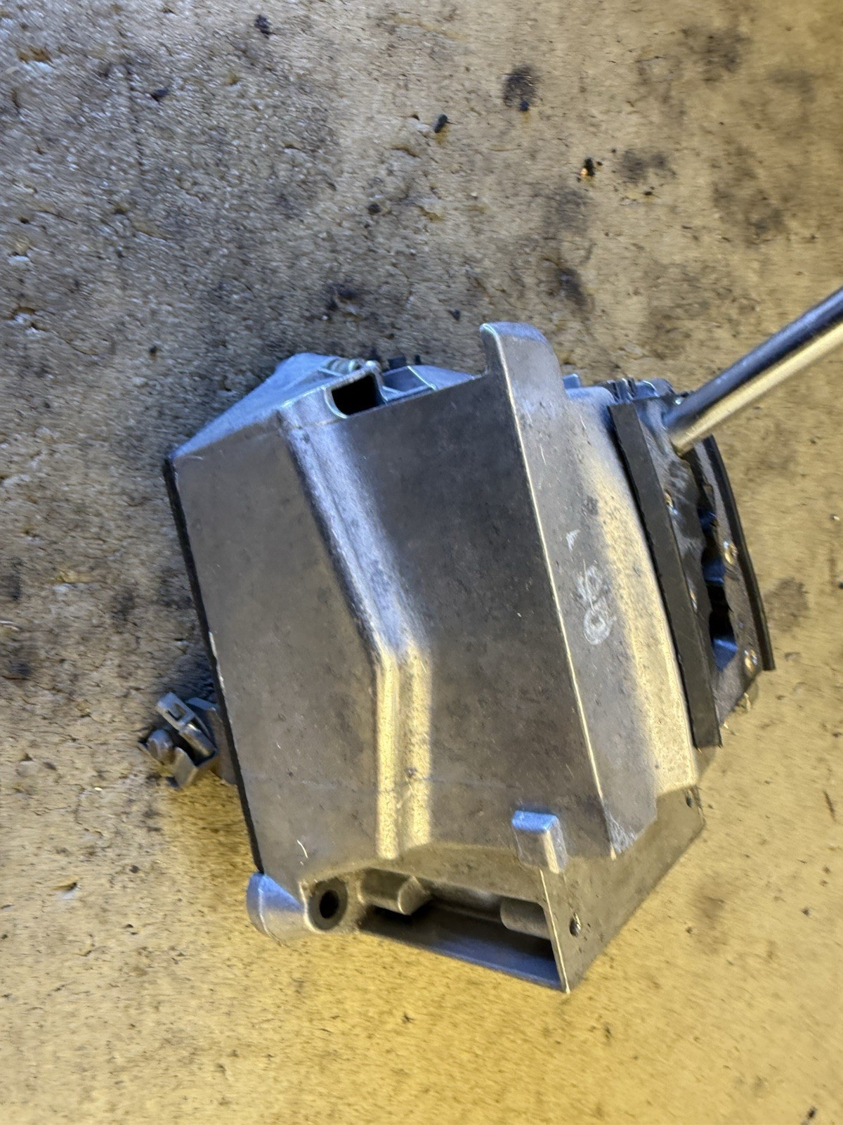 00-06 Mercedes W220 S430 S500 Floor Gear Shifter Assembly A2202670924 Oem Unit 00-06 Mercedes W220 S430 S500 Floor Gear Shifter Assembly A2202670924 Oem Unit