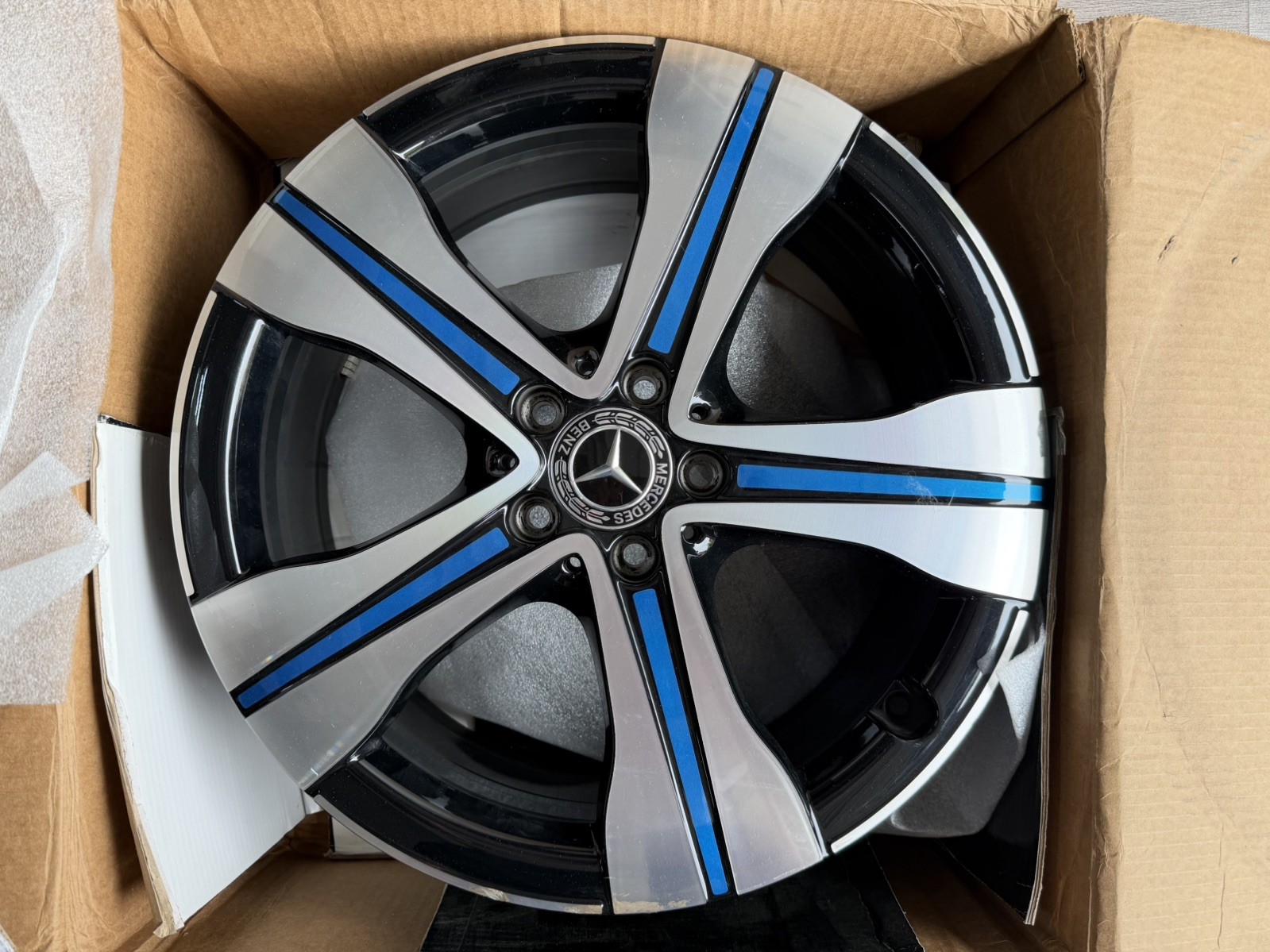 2022 19’ EQB Wheel