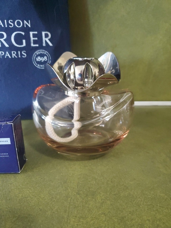Maison Berger Paris Round Globe Glass Lampe (Catalytic Lamp) W/accessories & bag Maison Berger Paris Round Globe Glass Lampe (Catalytic Lamp) W/accessories & bag