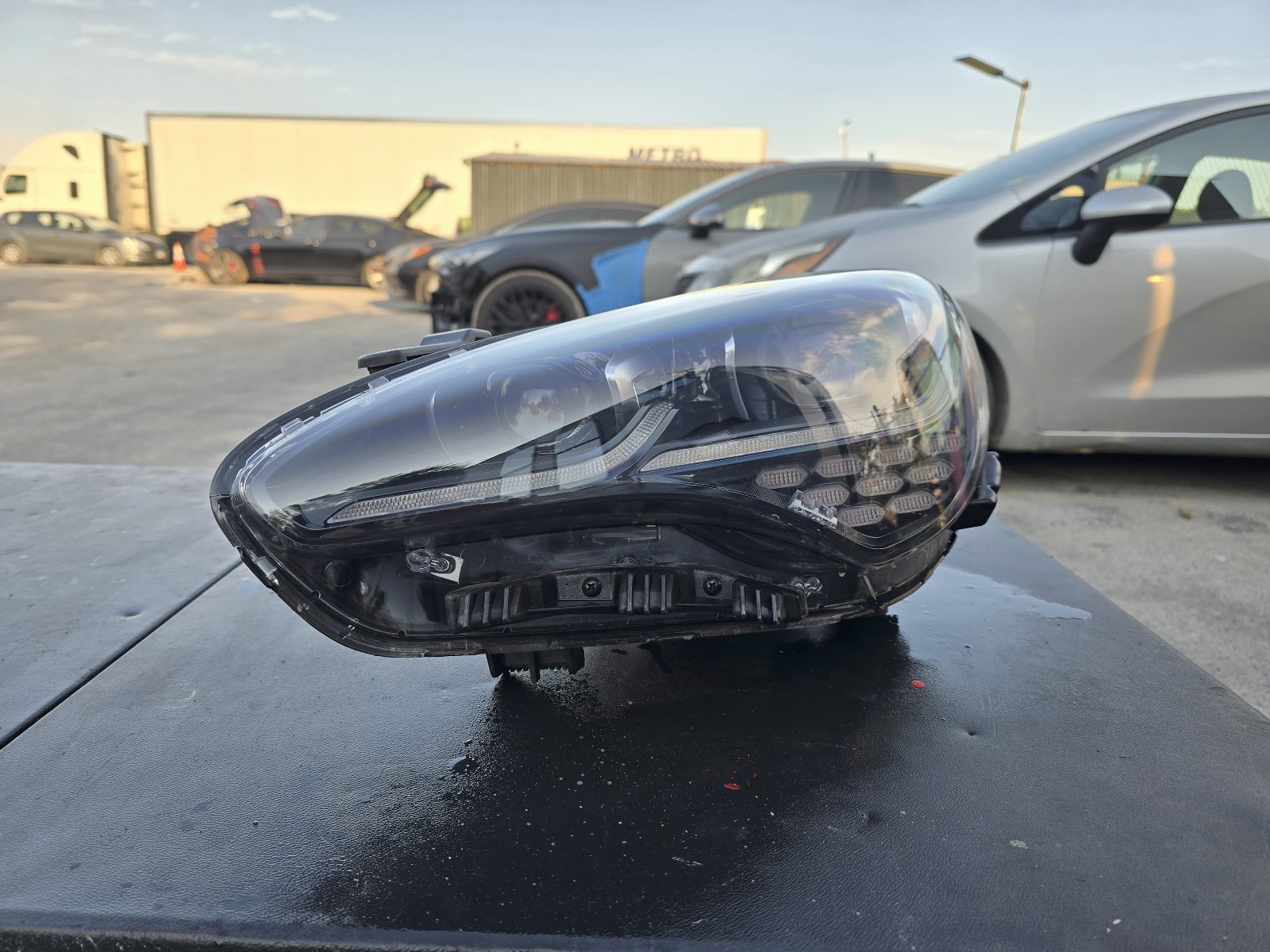 2018-2023 Kia Stinger RH Passenger LED Headlight DBL Dynamic Bending 2024 Mfg
