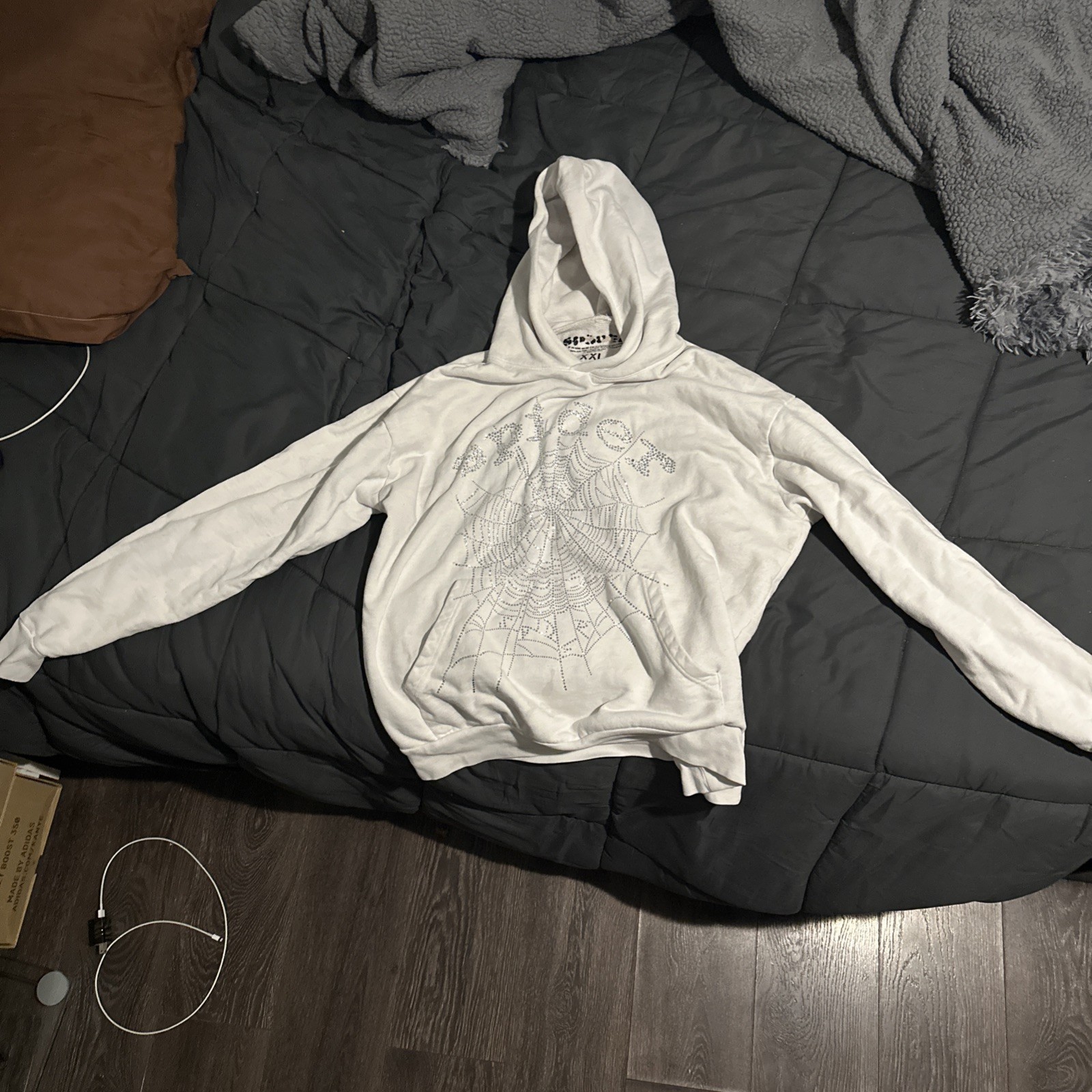 *Pre Owned* Spider Worldwide Rhinestone White Hoodie 100% Authentic (Size XXL) *Pre Owned* Spider Worldwide Rhinestone White Hoodie 100% Authentic (Size XXL)