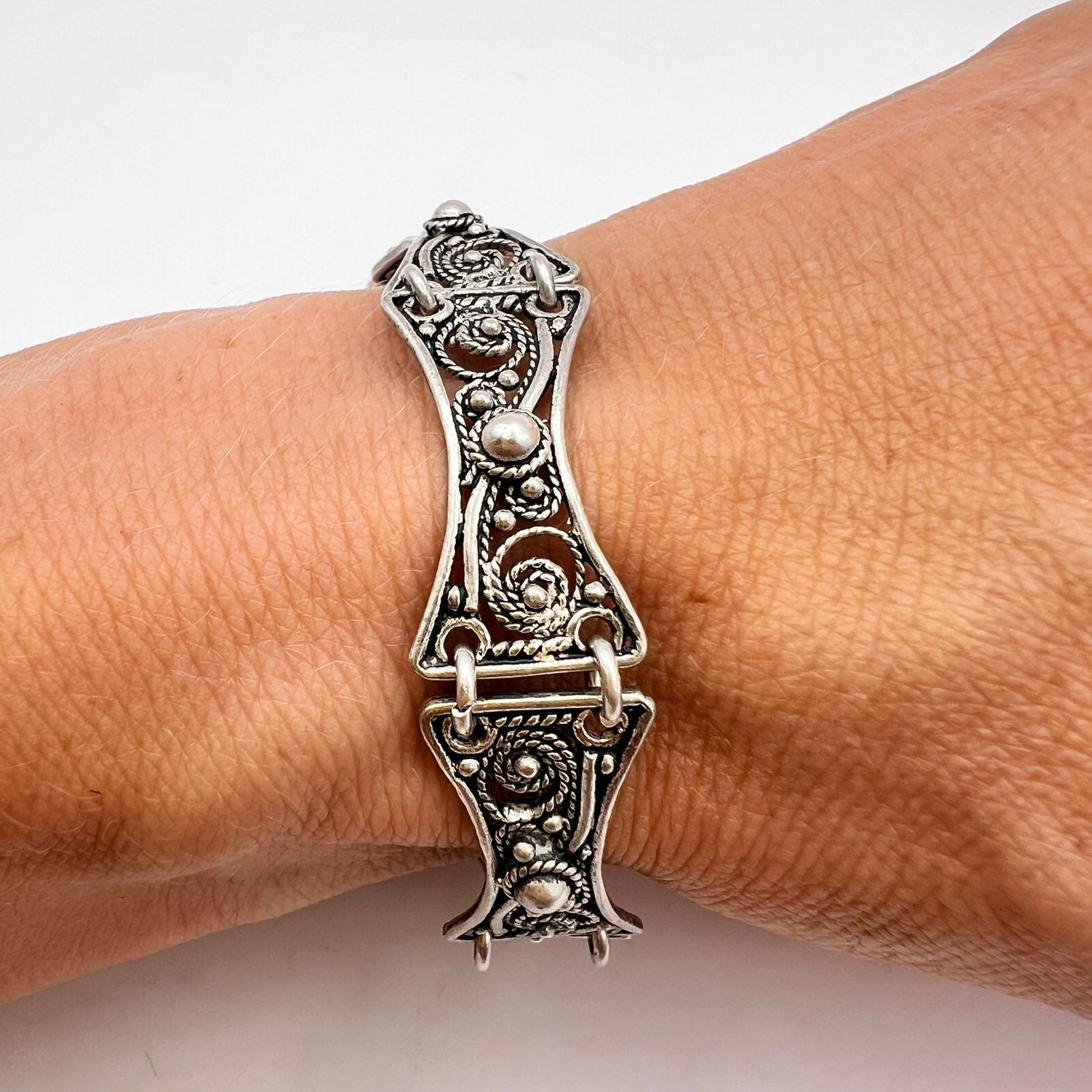Vintage 925 Sterling Silver Bracelet Unisex Classic Fine Estate Jewelry 12.5g Vintage 925 Sterling Silver Bracelet Unisex Classic Fine Estate Jewelry 12.5g