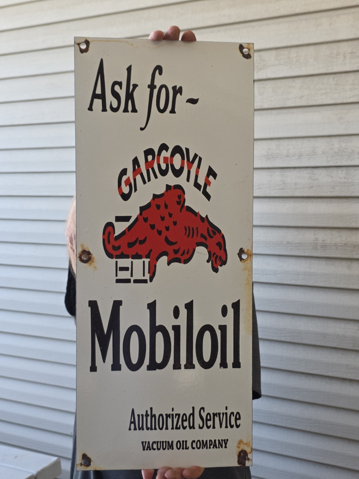 Vintage Porcelain Mobiloil GARGOYLE Gas Pump Plate Sign 24