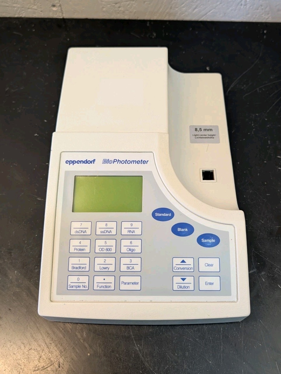 Eppendorf BioPhotometer 6131 8.5mm Spectrophotometer UV/Vis DNA RNA