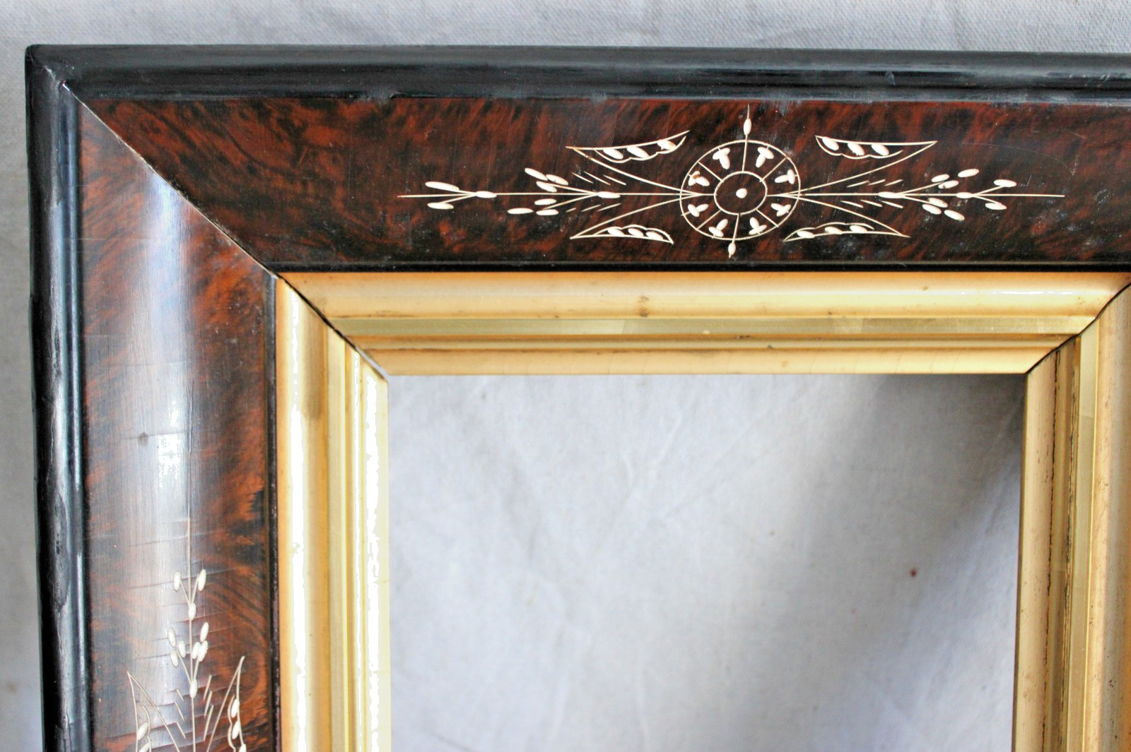 ANTIQUE FITS 8 X 10 VICTORIAN PICTURE FRAME WOOD GOLD GILT ETCHED BLACK MARBLE