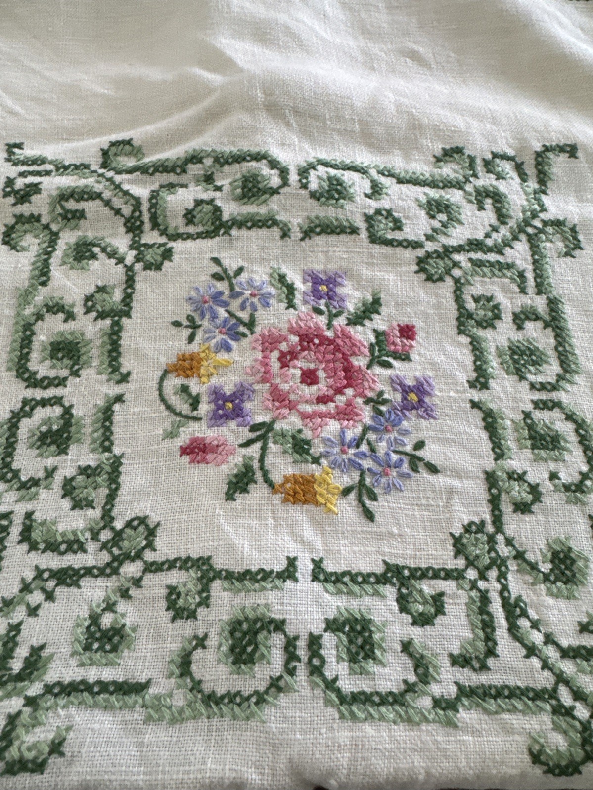 VTG Hand Embroidered Tablecloth 50x63 Ivory Linen Floral Cross Stitched Roses
