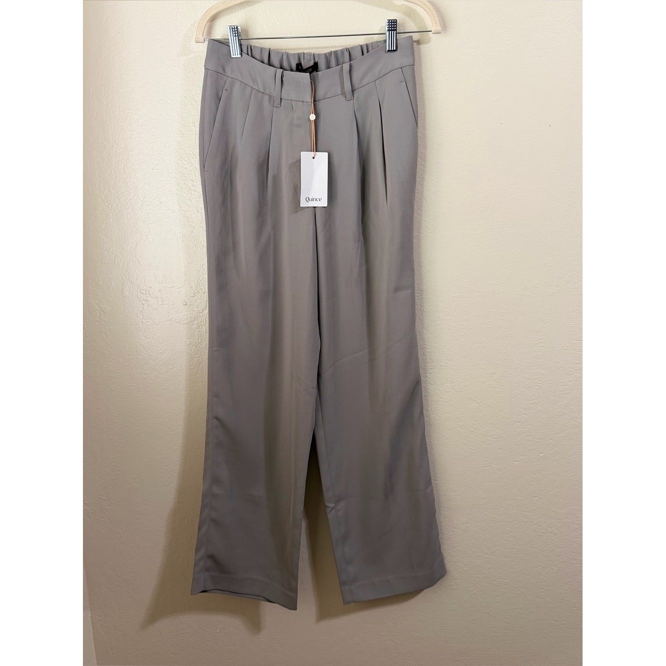 Quince Coastal Grey Stretchy Crepe Pleated Wide Leg Pants Size 2 NWT Workwear Quince Coastal Grey Stretchy Crepe Pleated Wide Leg Pants Size 2 NWT Workwear