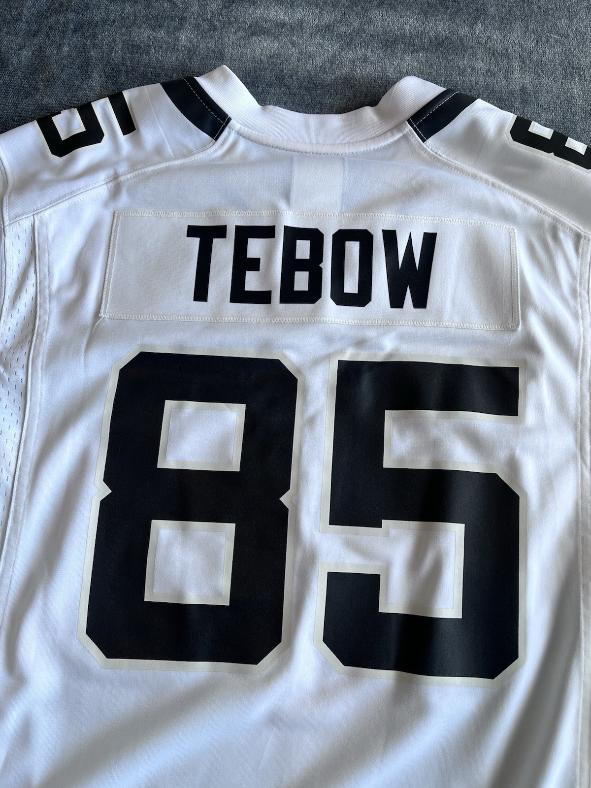 Rare Nike Jacksonville Jaguars Tim Tebow #85 White NFL Football Jersey Size L Rare Nike Jacksonville Jaguars Tim Tebow #85 White NFL Football Jersey Size L