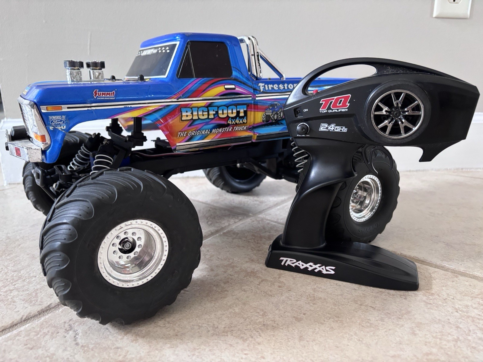Traxxas 36034-1 BIGFOOT No. 1 1:10 Scale RC Monster Truck with Remote - Used