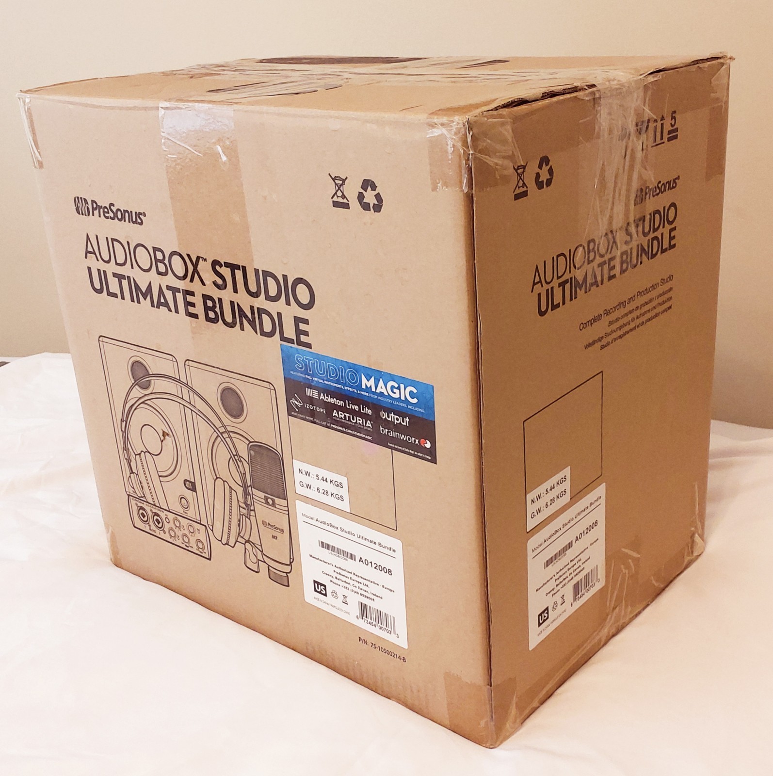 PreSonus AudioBox Studio Ultimate Bundle 25th Anniversary - New Open Box 