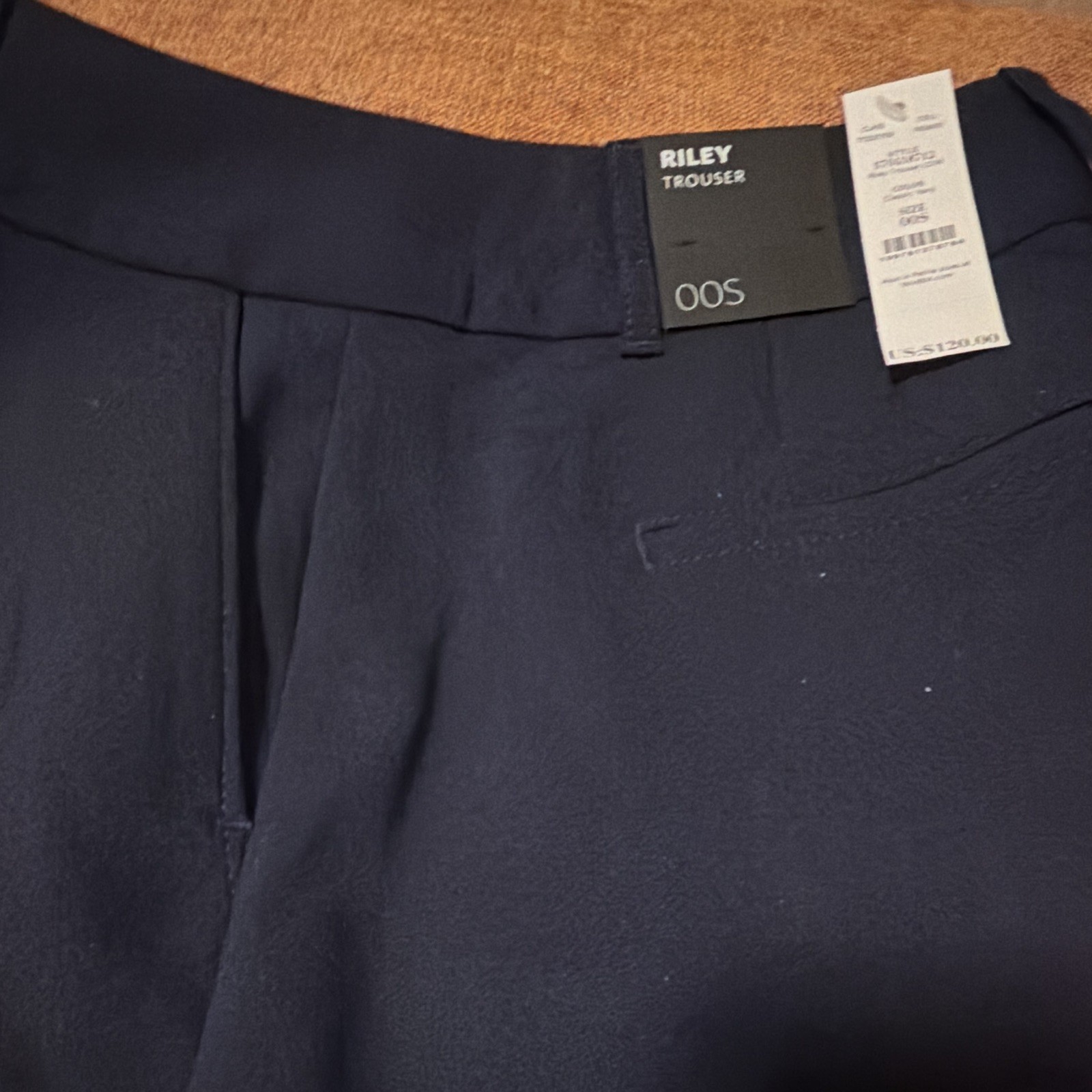 WHBM Riley Trouser Men\'s Dress Pants Classic Navy Solid Pleated Size 00S WHBM Riley Trouser Men\'s Dress Pants Classic Navy Solid Pleated Size 00S