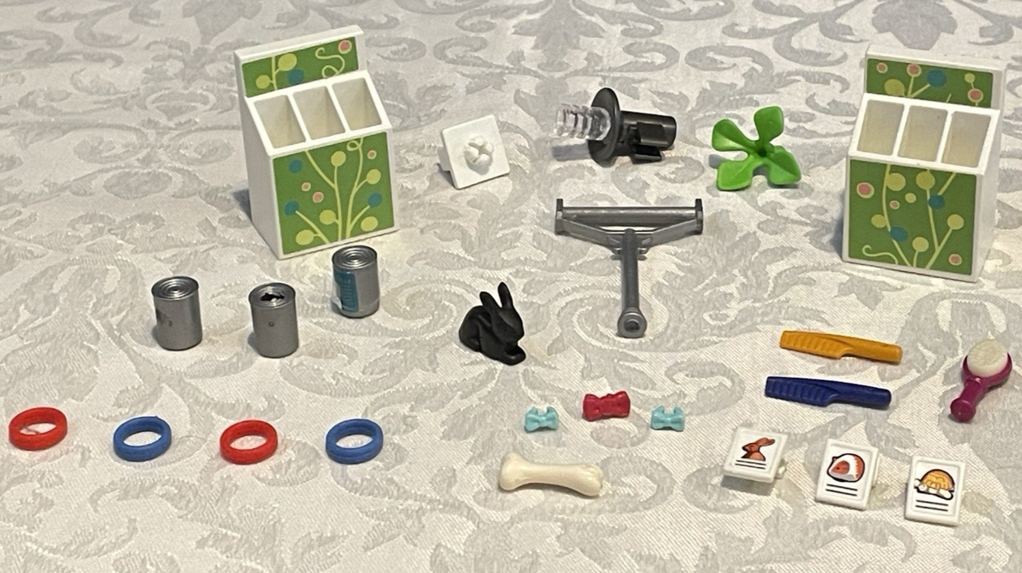 Playmobil #5633 City Life Pet Store Accessories & Parts Lot Playmobil #5633 City Life Pet Store Accessories & Parts Lot