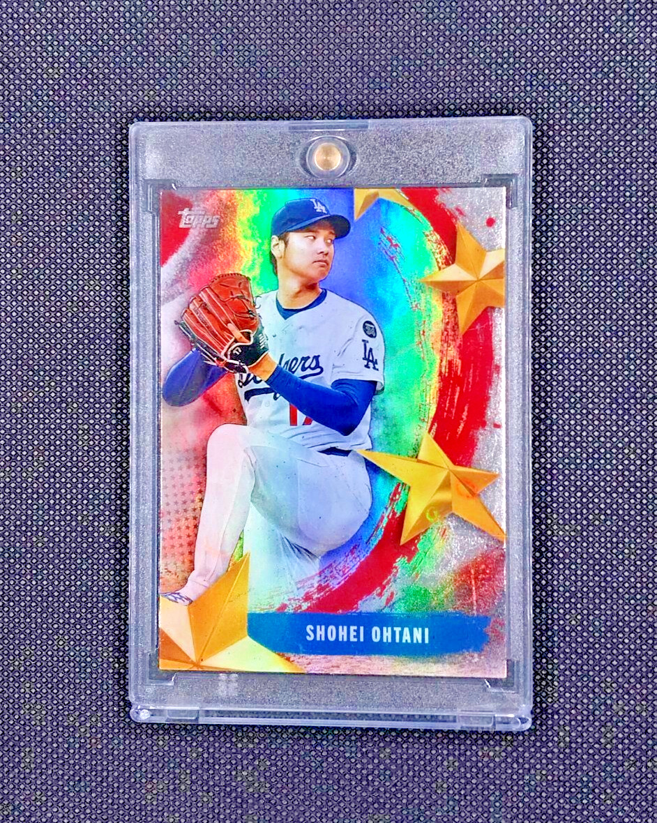HOLOFOIL SHOHEI OHTANI RAINBOW REFRACTOR GOLD STAR SP 50/50 Season - DODGERS #17 HOLOFOIL SHOHEI OHTANI RAINBOW REFRACTOR GOLD STAR SP 50/50 Season - DODGERS #17
