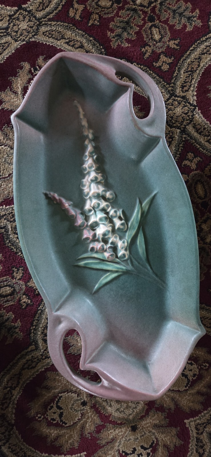 Roseville U.S.A.  1930s to 1950s mid-century art pottery era. number 19 