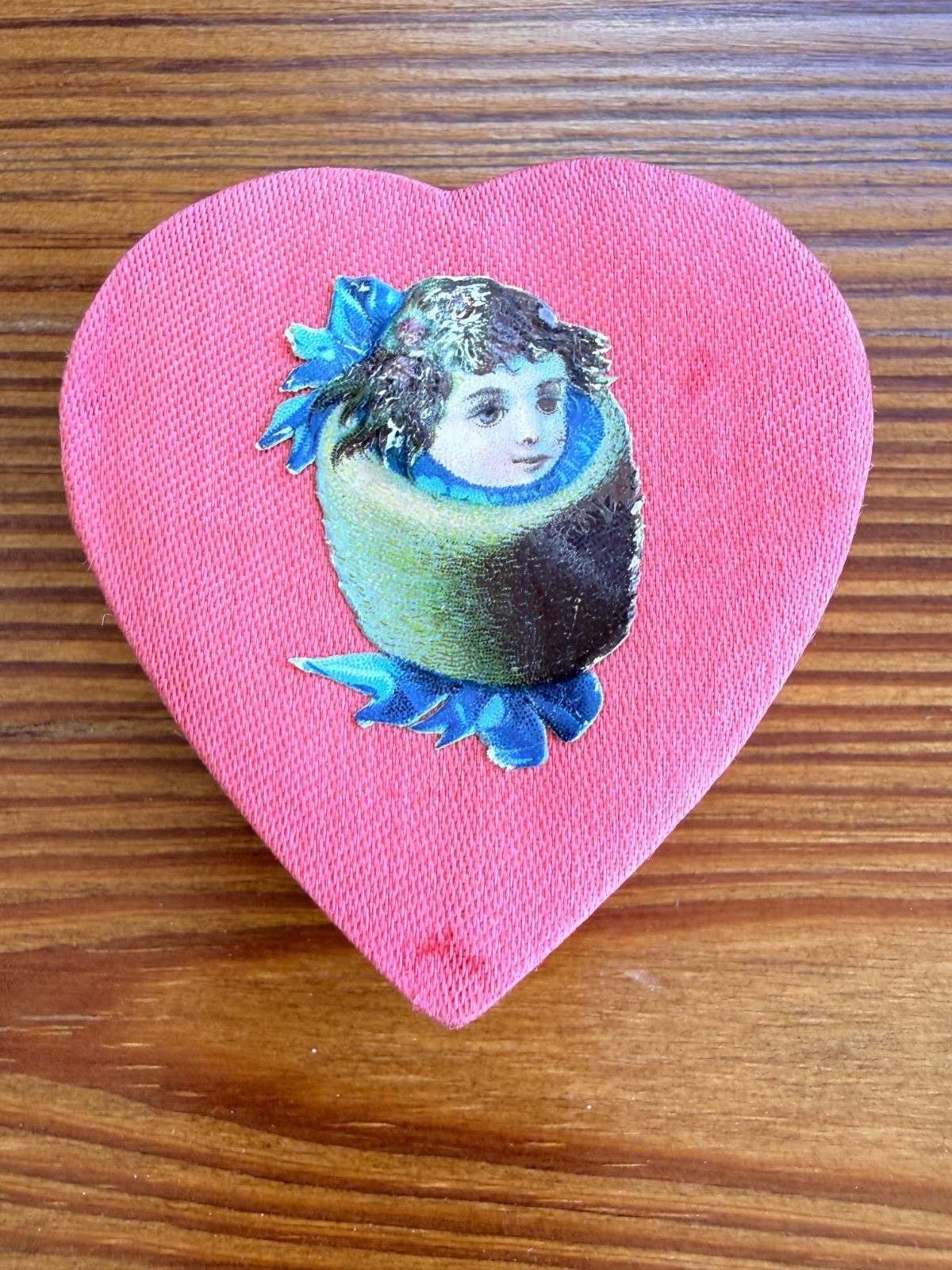 Fantastic Antique Valentine's Day Heart Shaped Box Germany German Paper Dresden Fantastic Antique Valentine's Day Heart Shaped Box Germany German Paper Dresden