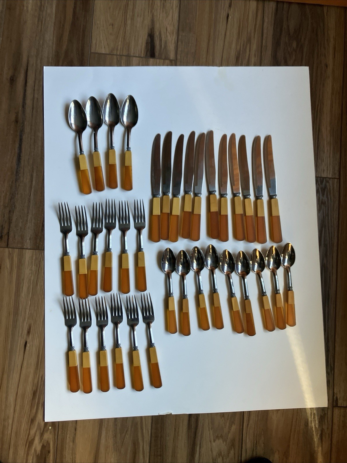 VTG Butterscotch Two Tone Bakelite Flatware Valley Forge Mixed Set 32 Pieces VTG Butterscotch Two Tone Bakelite Flatware Valley Forge Mixed Set 32 Pieces