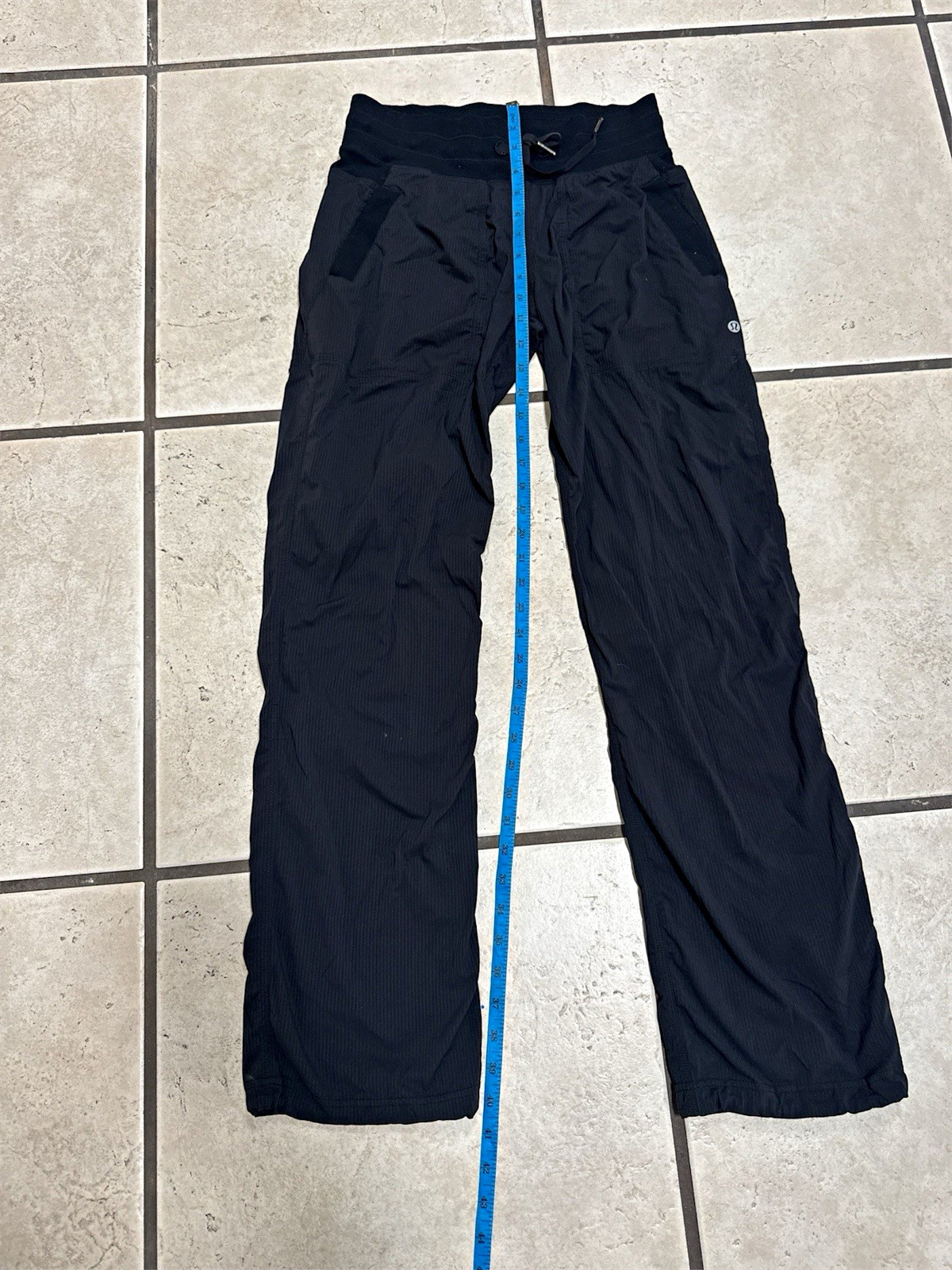 lululemon athletica Women’s Black Track Pants Drawstring Pockets Nylon 4