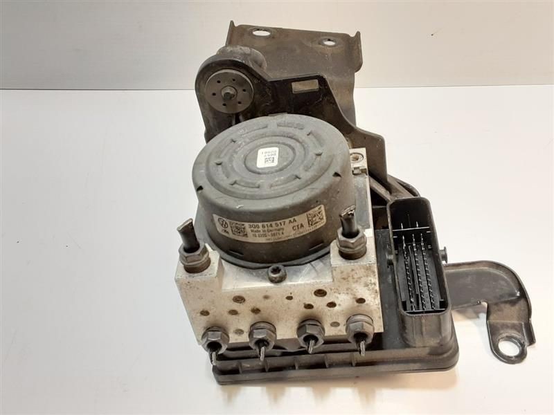 2015-16 Audi A3 ABS Anti Lock Brake Actuator Pump Module Assembly Sdn OEM