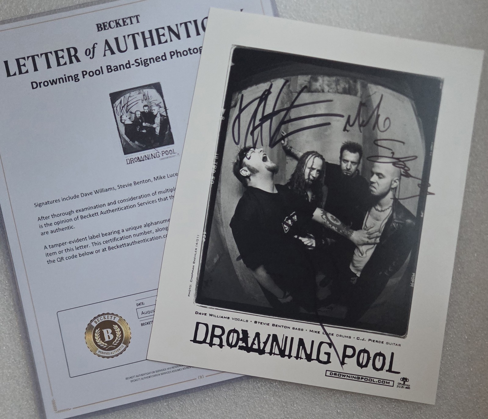 DROWNING POOL SIGNED PROMO PHOTO BECKETT LOA BAS COA 8X10 MUSIC BAND AUTOGRAPHED
