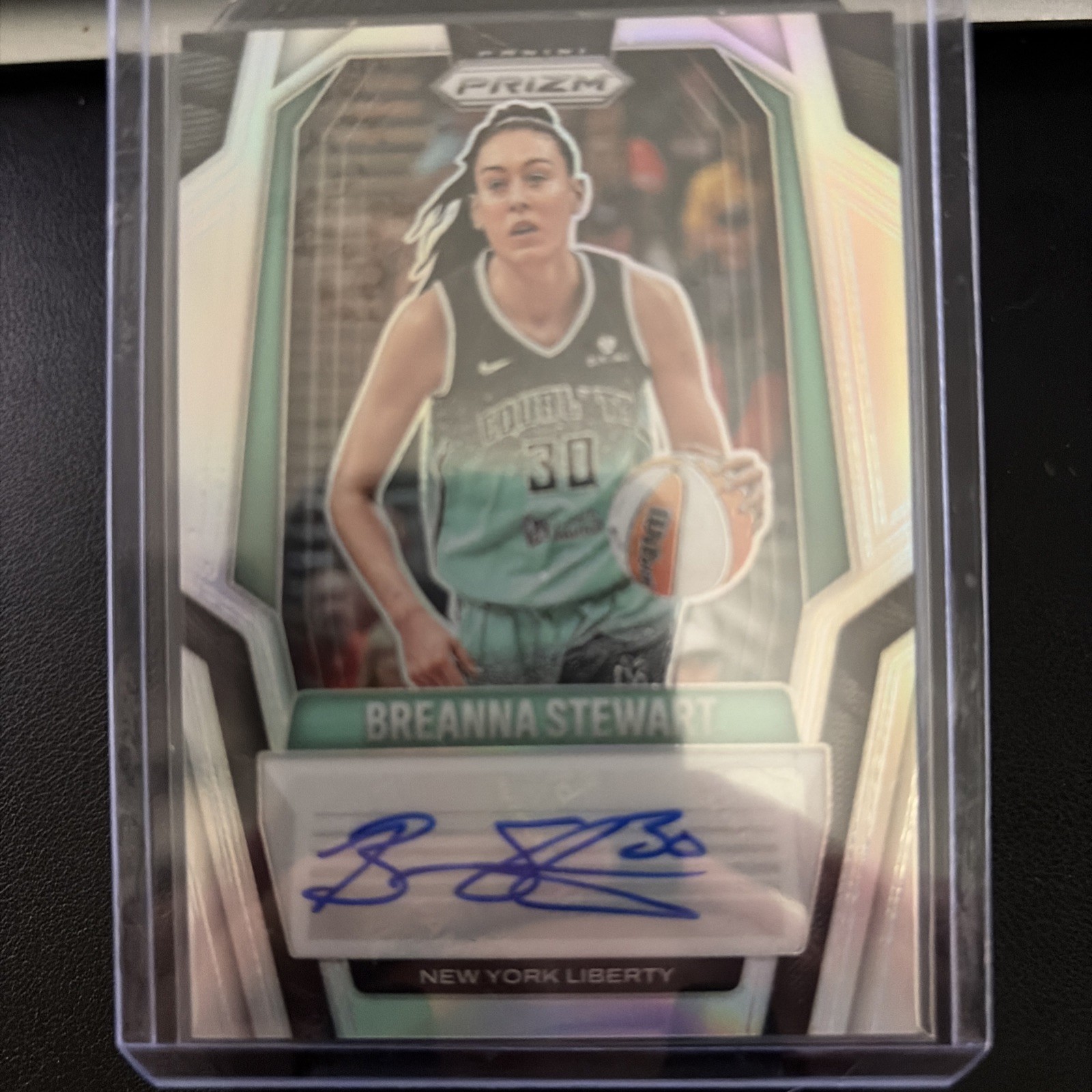 2025 Panini Prizm WNBA Breanna Stewart Silver Prizm Auto SG-BTS Liberty