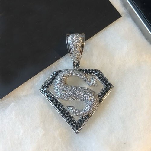 Men\'s 2 Ct Round CZ Black Stone Superman Men\'s Pendant Yellow Gold Plated