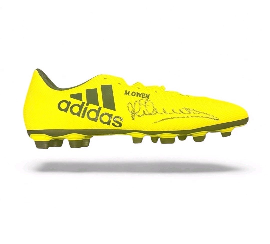 MICHAEL OWEN Rare Hand Signed Official Adidas Football Legends Boot with COA
