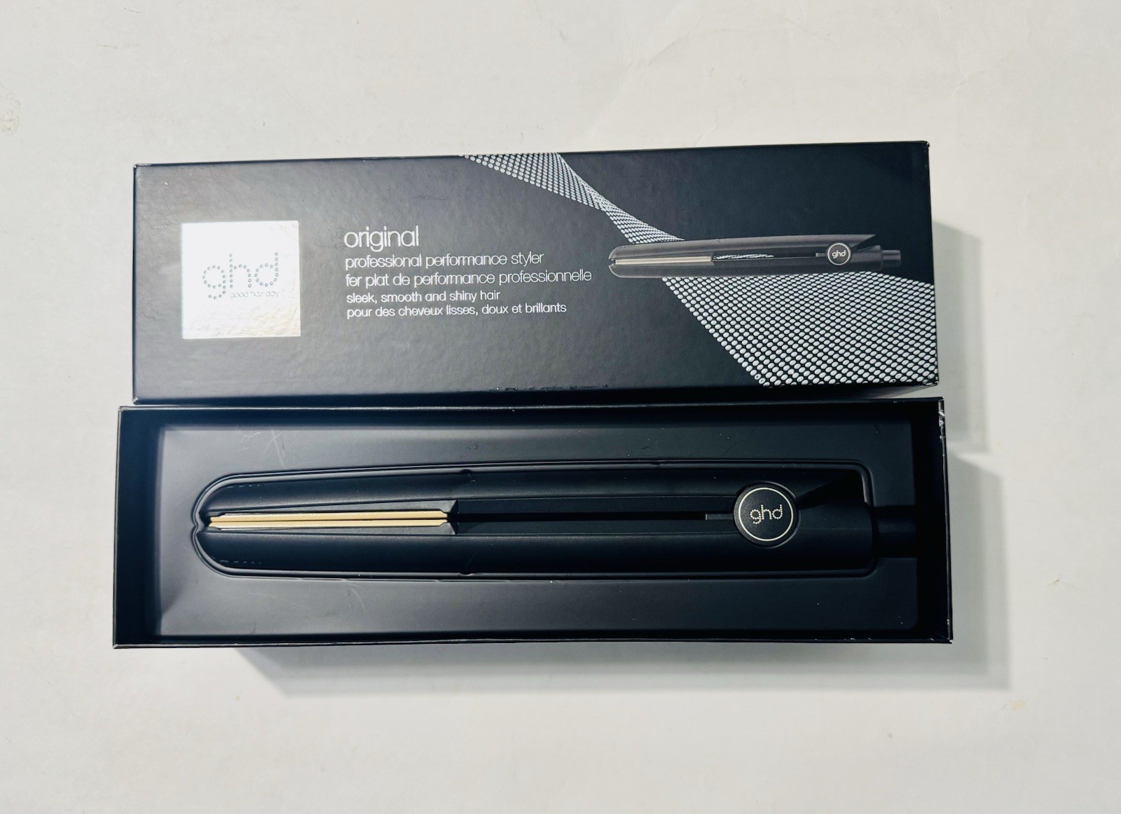 GHD Original Professional Performance Styler Flat Iron - Black. Open Box. GHD Original Professional Performance Styler Flat Iron - Black. Open Box.