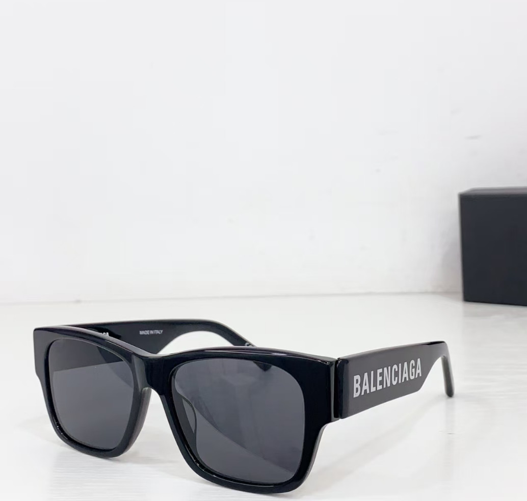 NEW Balenciaga BB0262SA Sunglasses 001 BLACK GRAY LENS 100% AUTHENTIC
