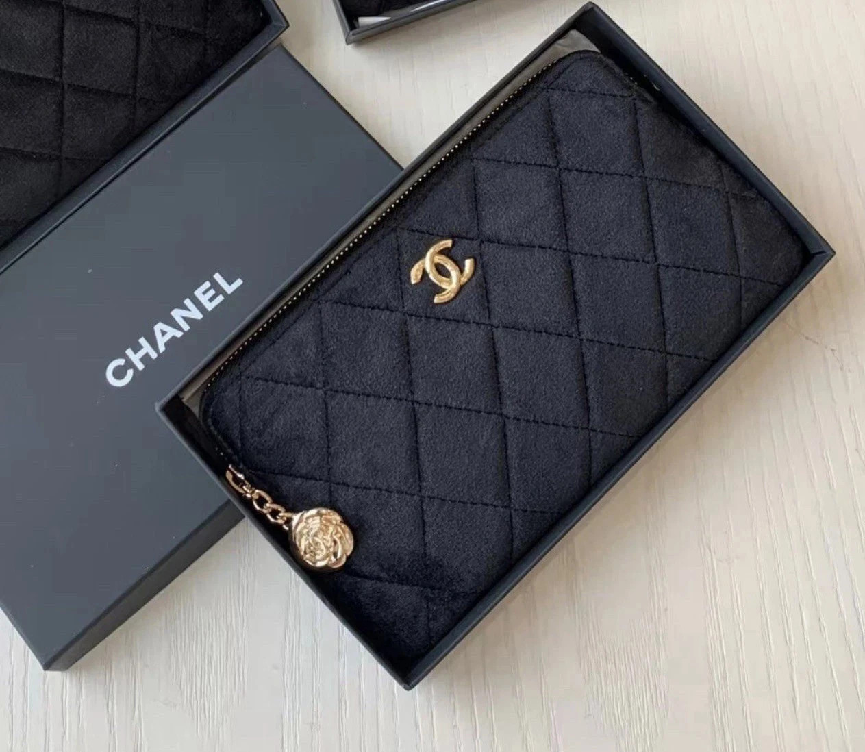 CHANEL VIP Gift Bag Makeup Quilted Cosmetic Pouch With Box