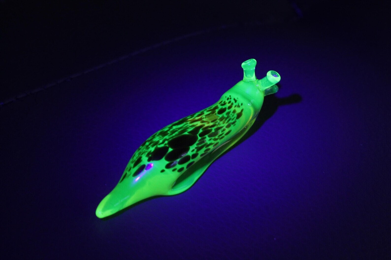 Uranium Glass Spotted Slug glass sculpture - Glass UV Spotted SLUG Uranium Glass Spotted Slug glass sculpture - Glass UV Spotted SLUG