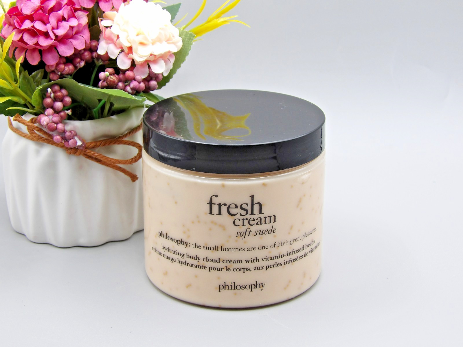 Philosophy Fresh Cream Soft Suede Hydrating Body Cloud Cream Beads 16 oz New Philosophy Fresh Cream Soft Suede Hydrating Body Cloud Cream Beads 16 oz New
