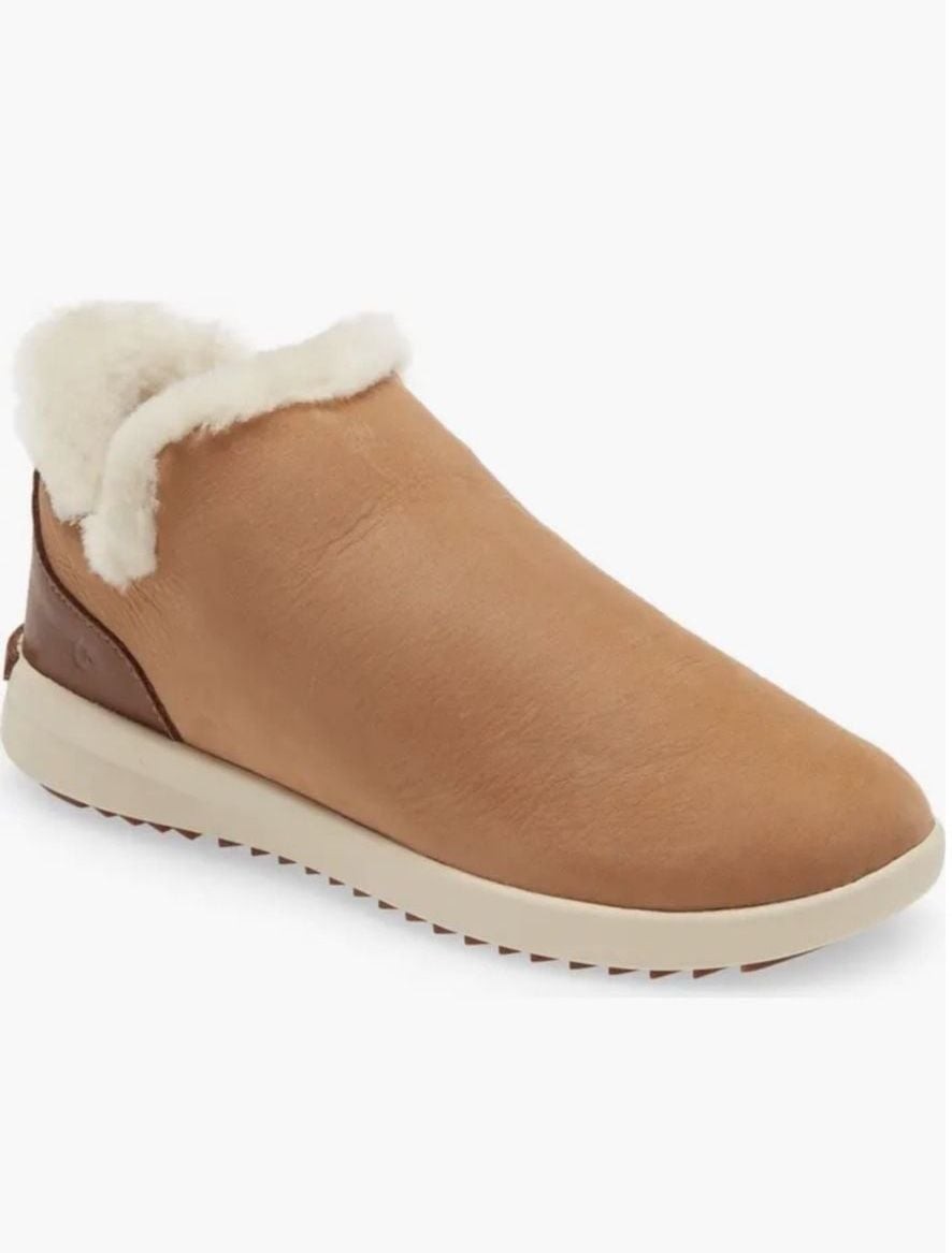 NEW Olukai Malua Hulu Shearling Boot Tan Tapa Size 8.5 NEW Olukai Malua Hulu Shearling Boot Tan Tapa Size 8.5