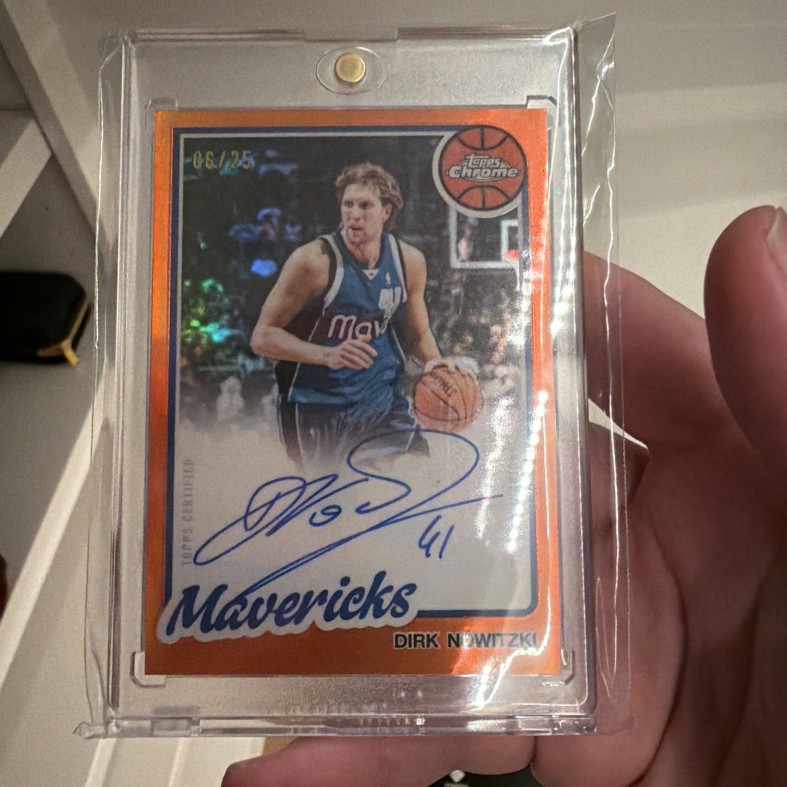 Dirk Nowitzki 2025-26 Topps Chrome Update 1980-81 Topps Auto Orange 06/25 [8hk Dirk Nowitzki 2025-26 Topps Chrome Update 1980-81 Topps Auto Orange 06/25 [8hk