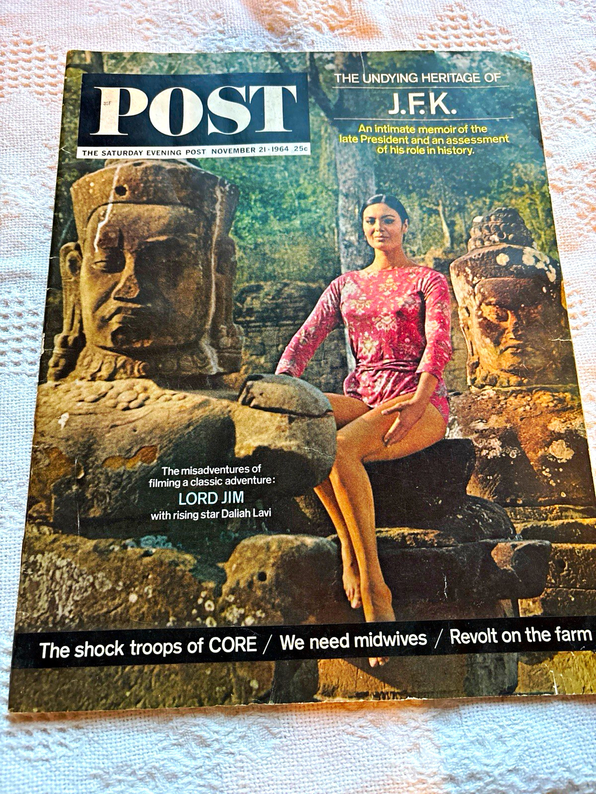 Vintage The Saturday Evening Post Nov 21 1964 JFK Memorial Daliah Lavi Lord Jim