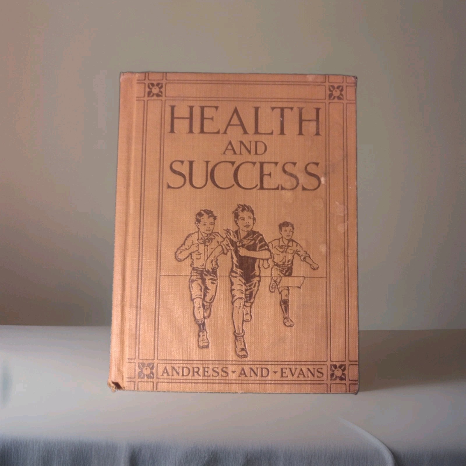 1925 Health and Success Textbook w/ 3 Vintage 1900s Photos Spokane WA Hecht Fami