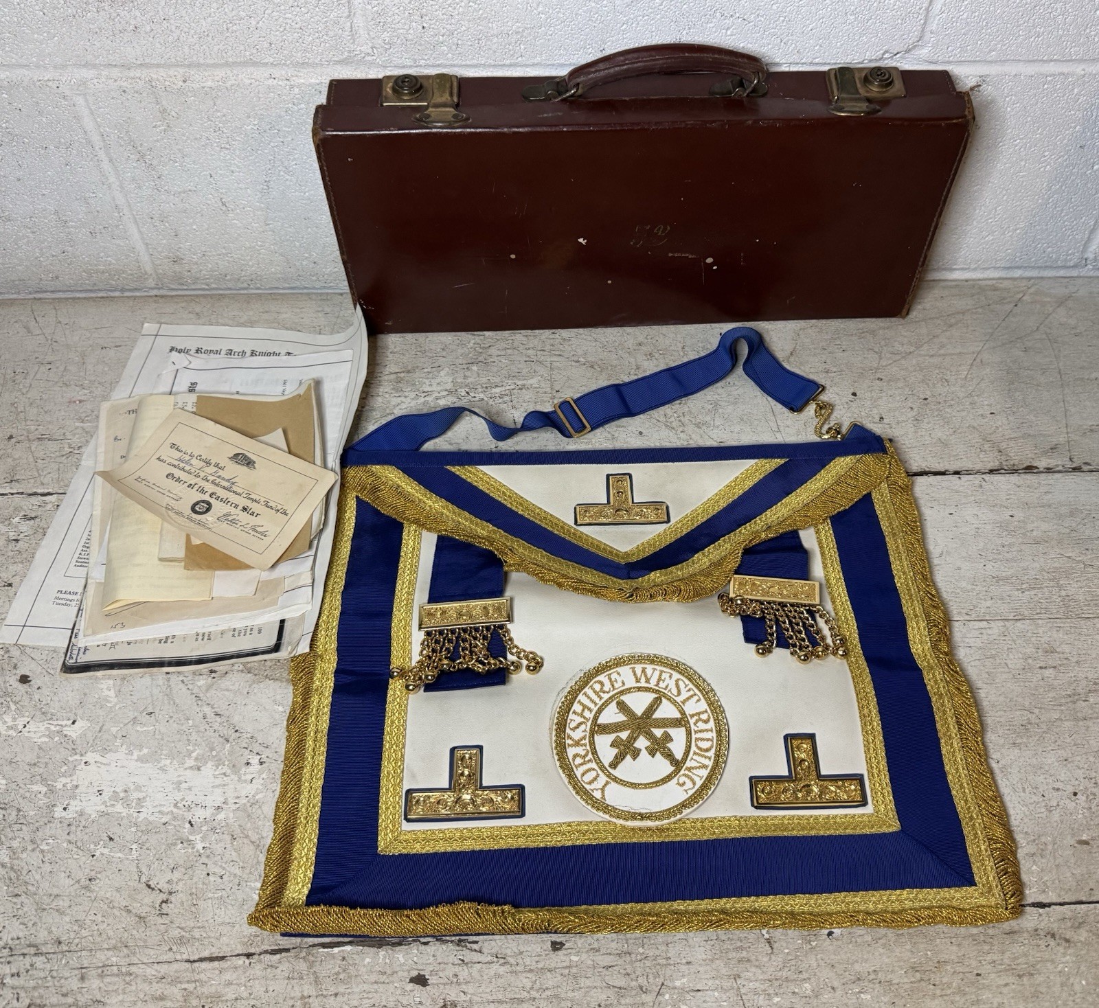 Vintage Masonic Freemasonry Freemason Apron Yorkshire West Riding Paperwork Case