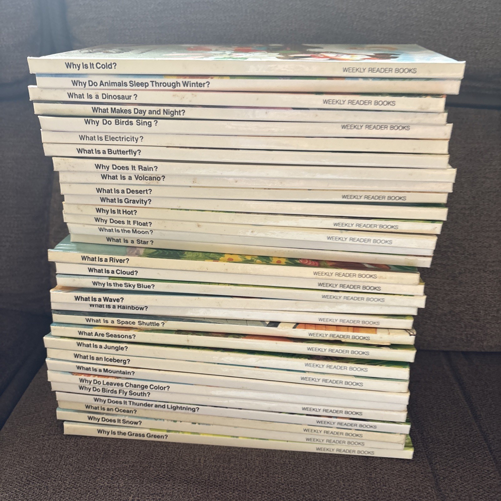 Vintage lot of 31 Weekly Reader A Just Ask Book series Science Pre Owned Use Vintage lot of 31 Weekly Reader A Just Ask Book series Science Pre Owned Use
