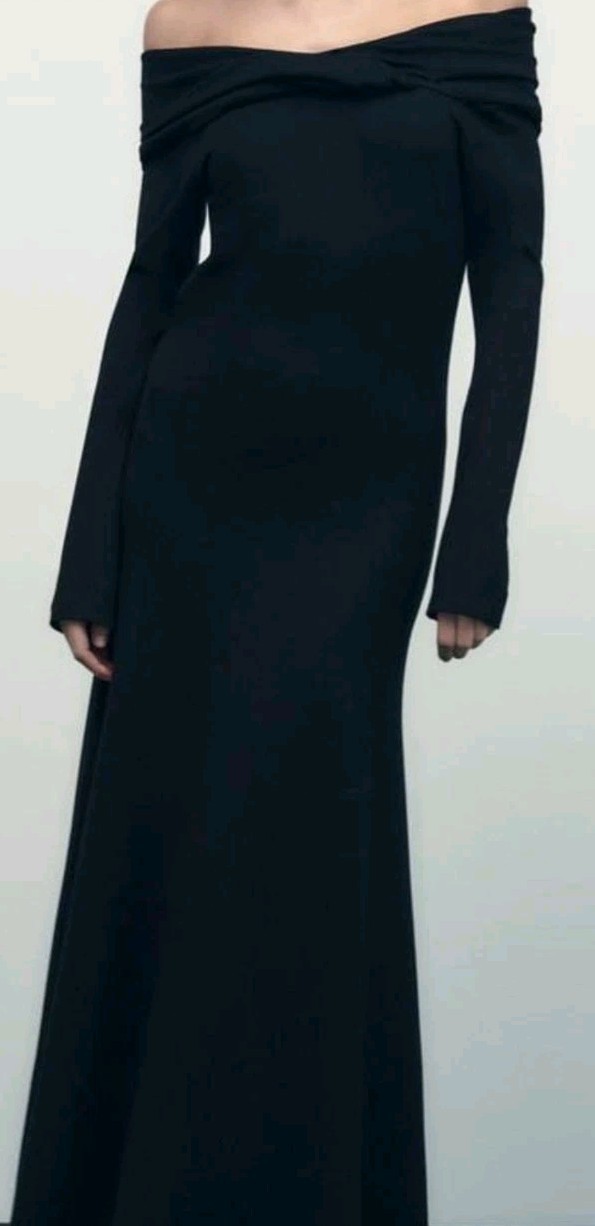 ZARA OFF THE SHOLDER DRESS LIMITED EDITION M ZARA OFF THE SHOLDER DRESS LIMITED EDITION M