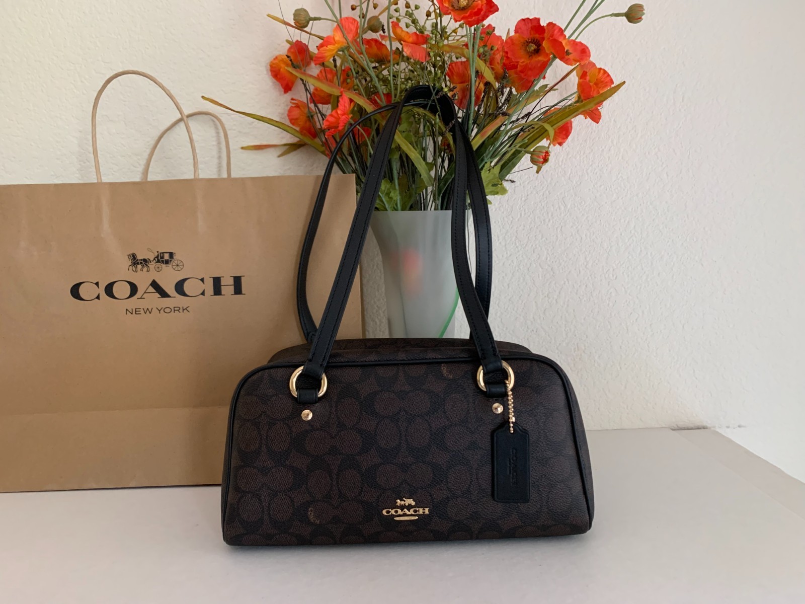 NWT COACH CFP04 Sydney Shoulder Bag in Signature Canvas & Leather Walnut Black