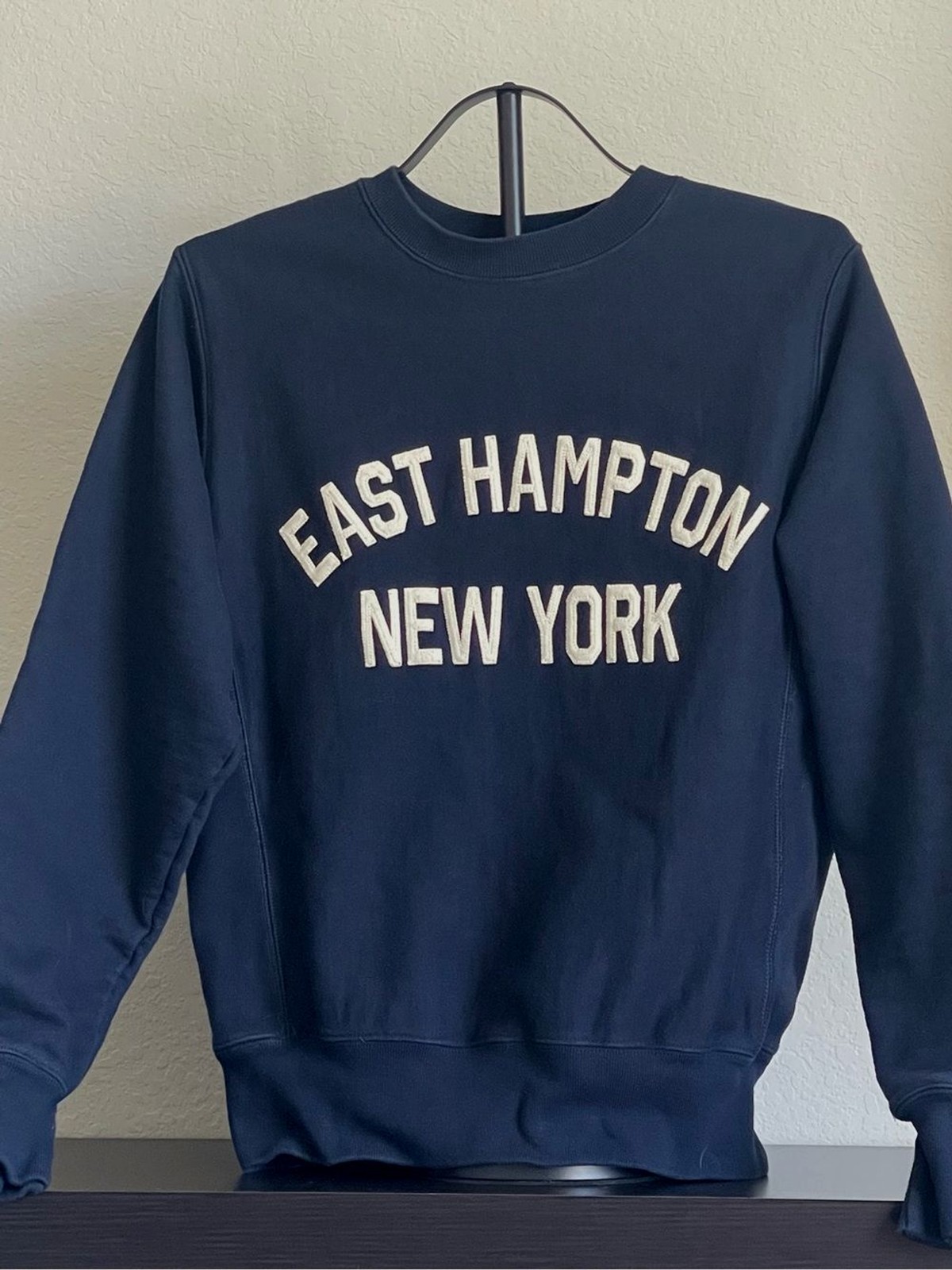 Champion Reverse Weave East Hampton New York Sweatshirt Navy Small Champion Reverse Weave East Hampton New York Sweatshirt Navy Small