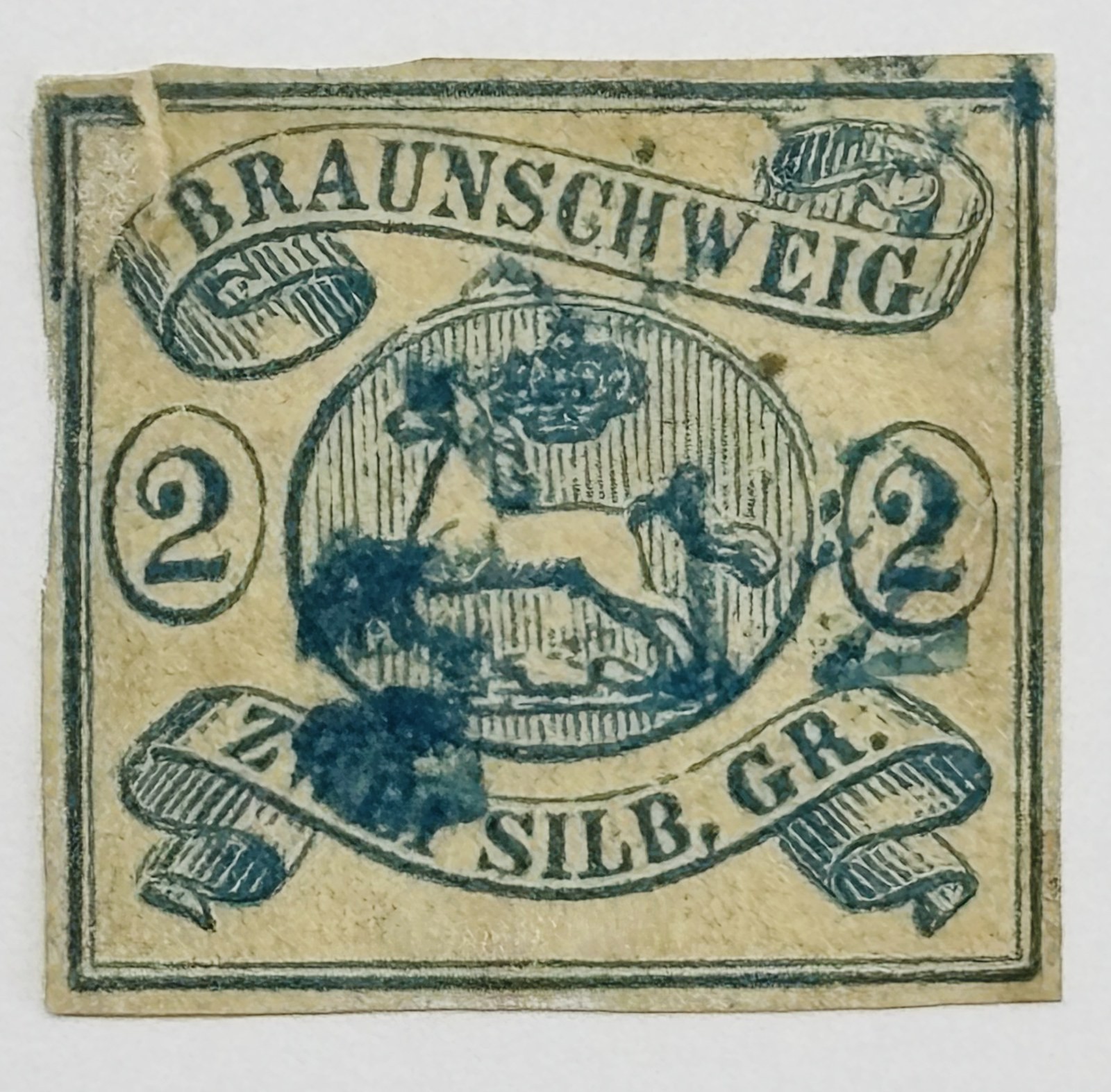VINTAGE GERMAN STAMP: 1852 - BRUNSWICK - Michel #2 - 2 Silbergroschen - Used VINTAGE GERMAN STAMP: 1852 - BRUNSWICK - Michel #2 - 2 Silbergroschen - Used