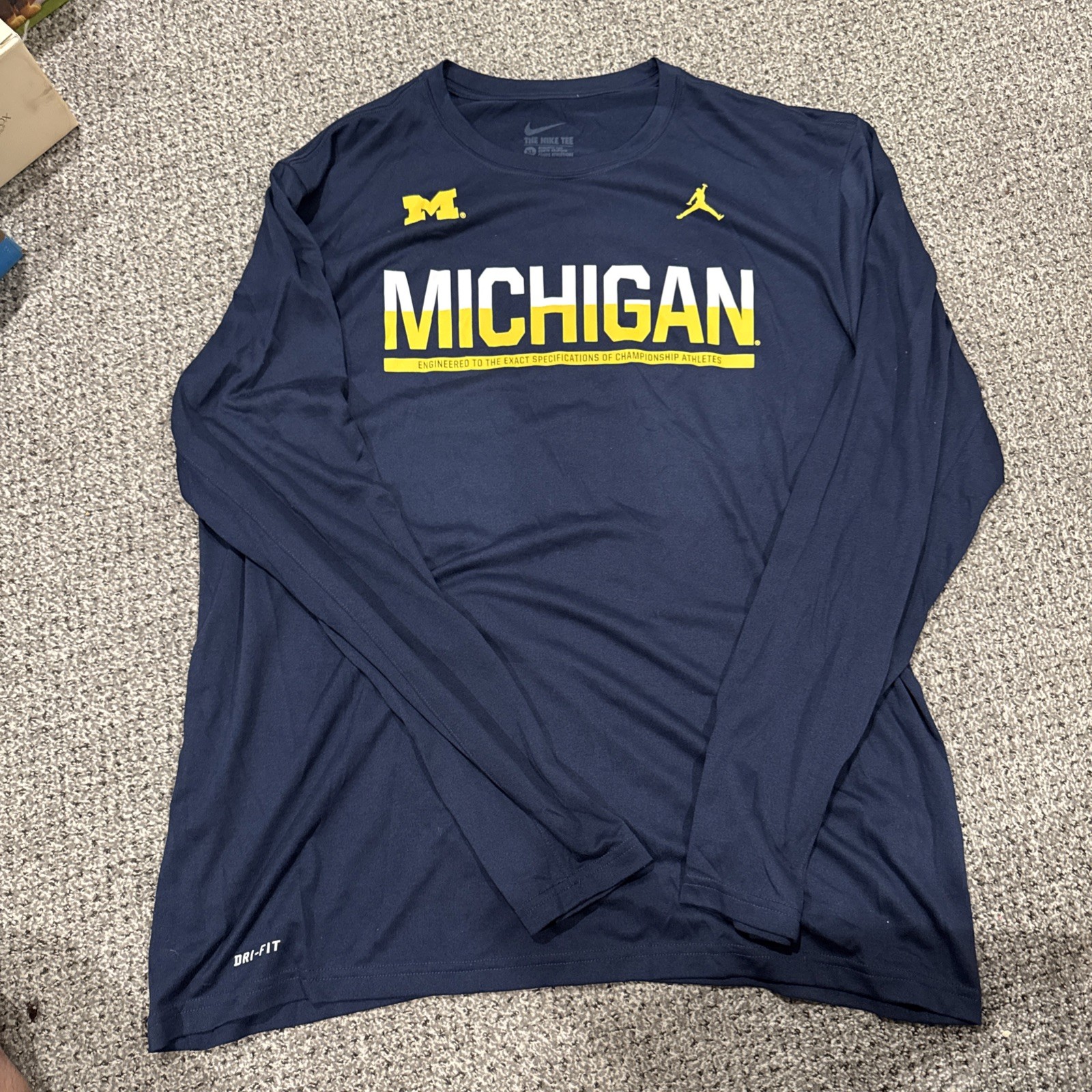 Nike Michigan Wolverines  Mens X Large Navy Jordan Jumpman Dri Fit Long Slv
