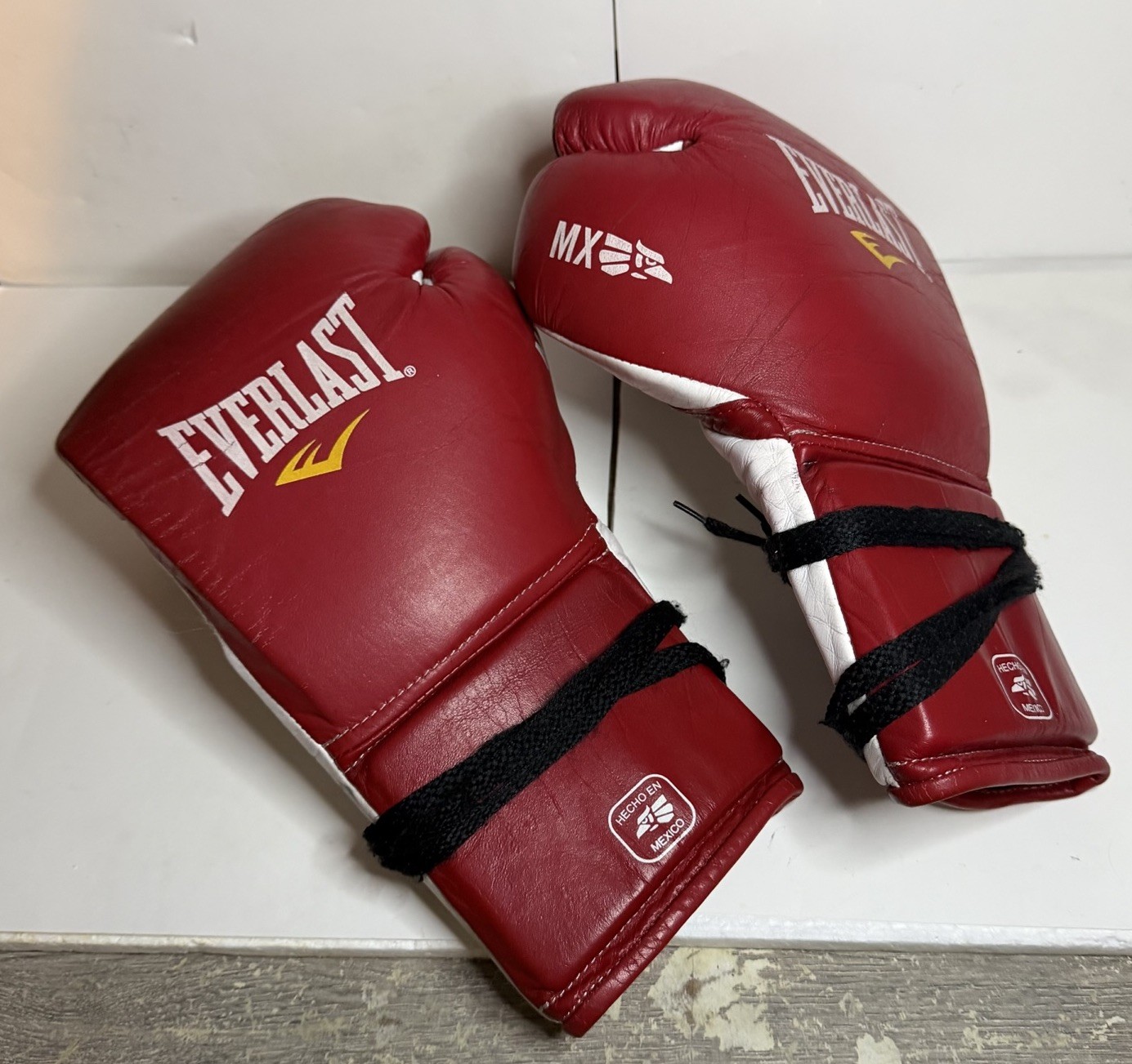 Everlast Mx 12 oz training gloves