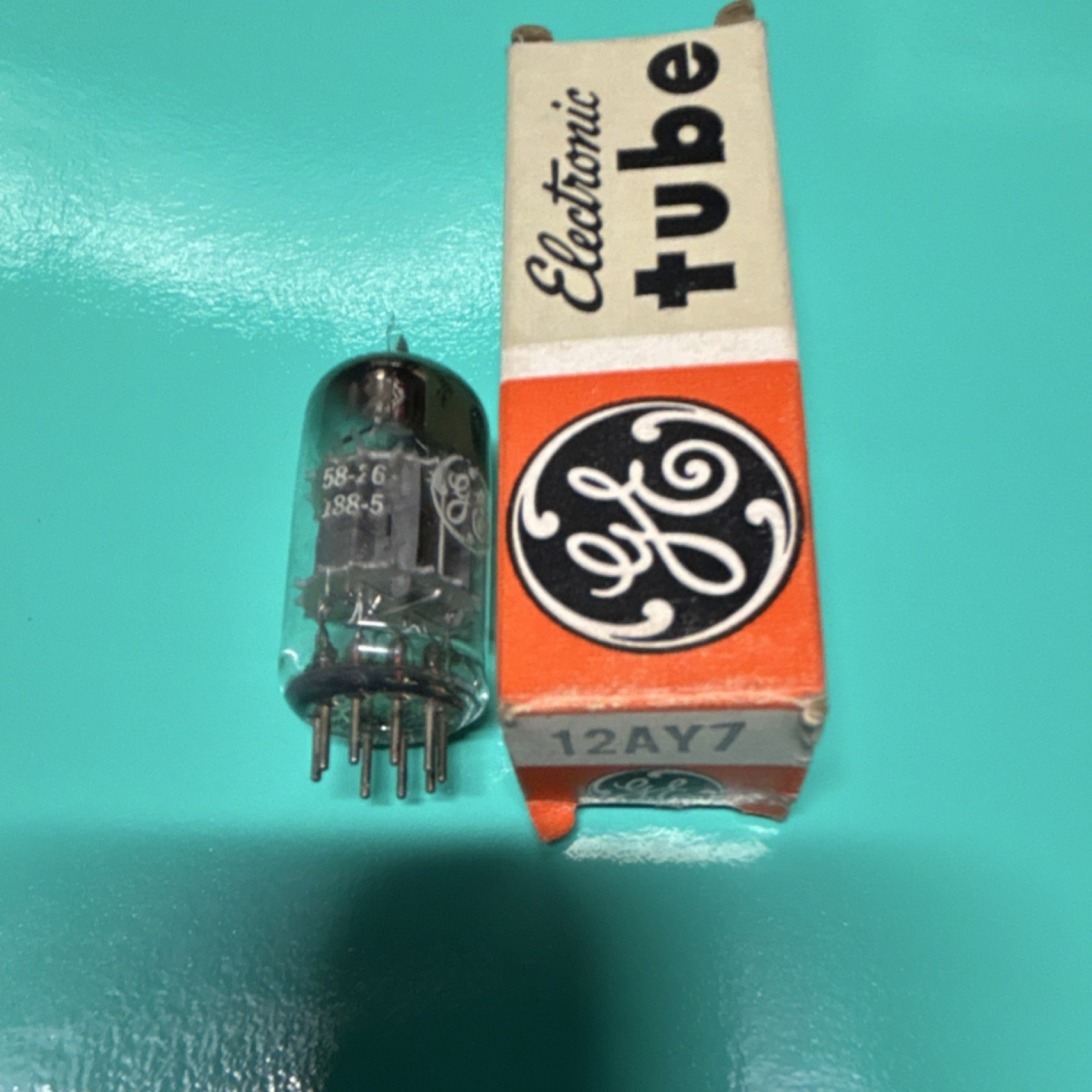 1958 GE 12AY7 Electronic Vacuum Tube w/ Original Box, Model 12AY7